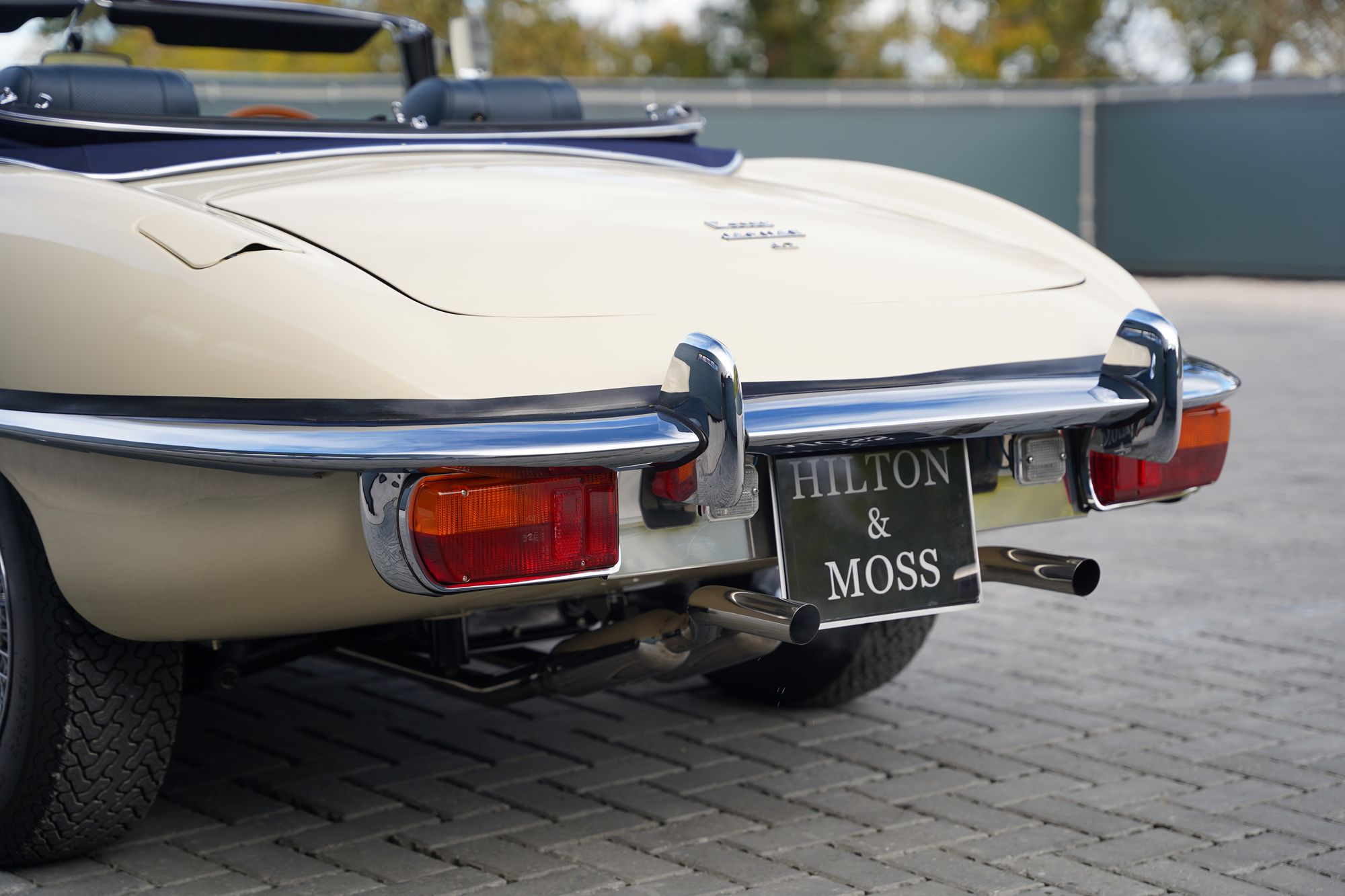 1969 Jaguar E-Type Series 2 4.2 Roadster
