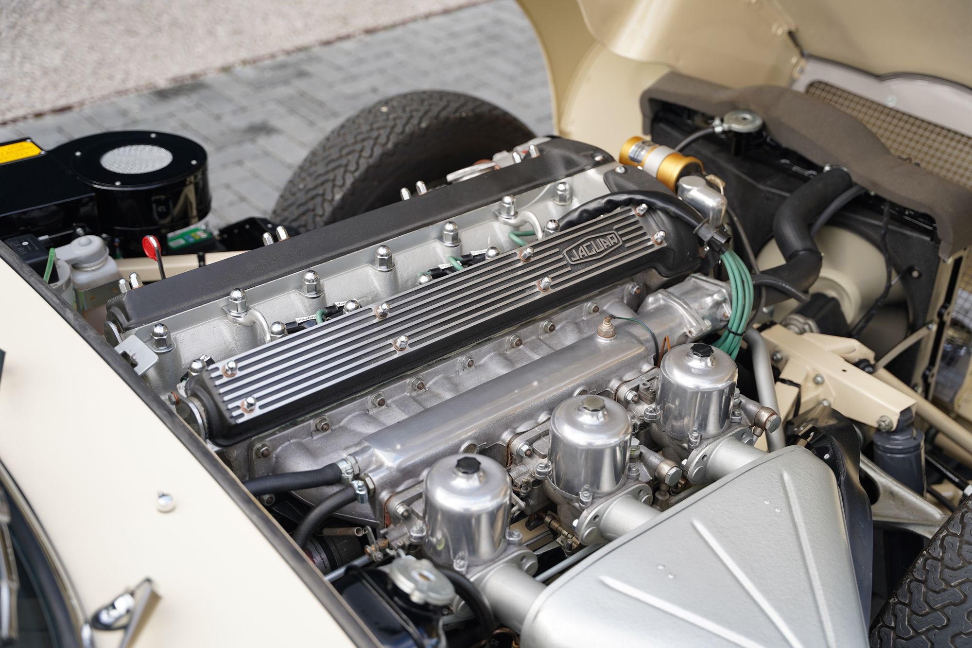 1969 Jaguar E-Type Series 2 4.2 Roadster