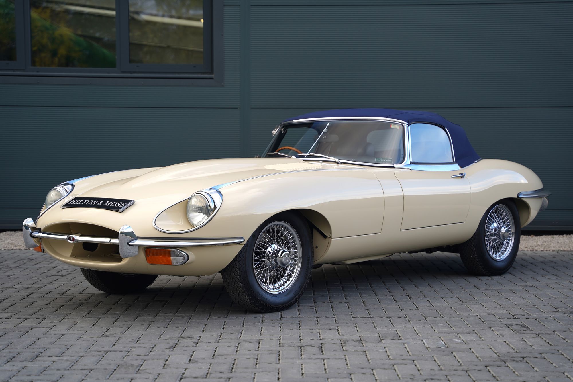 1969 Jaguar E-Type Series 2 4.2 Roadster