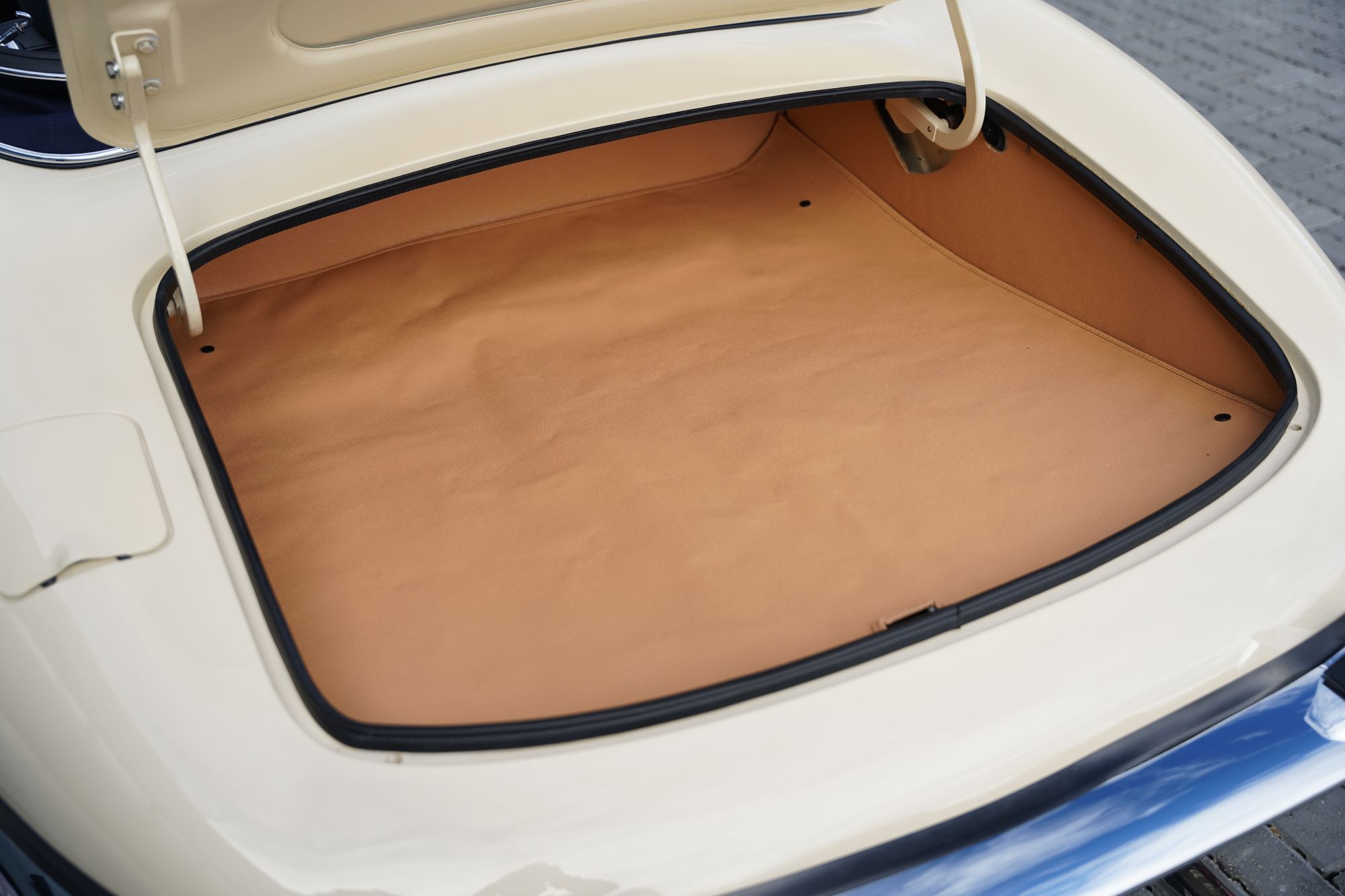 1969 Jaguar E-Type Series 2 4.2 Roadster