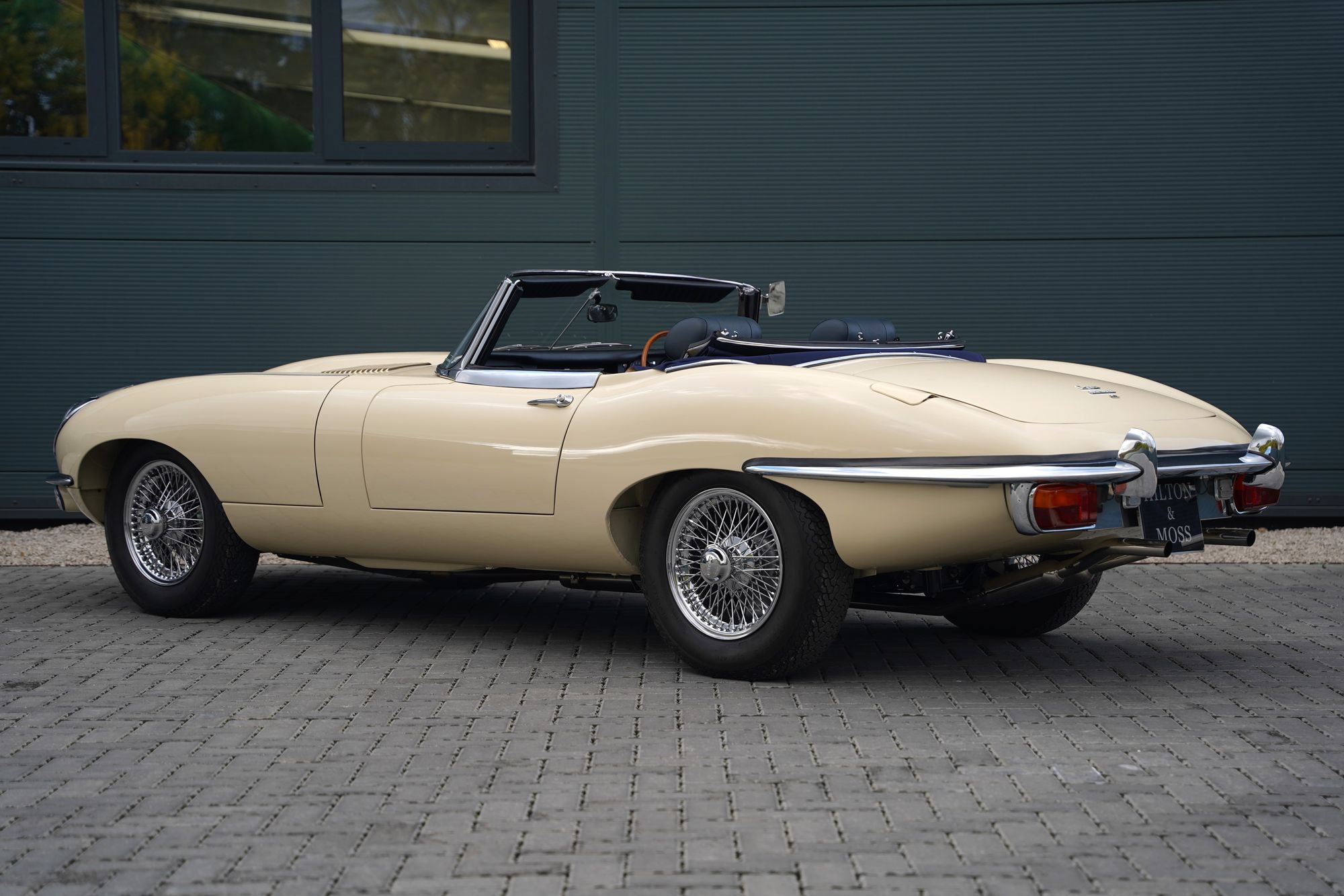 1969 Jaguar E-Type Series 2 4.2 Roadster