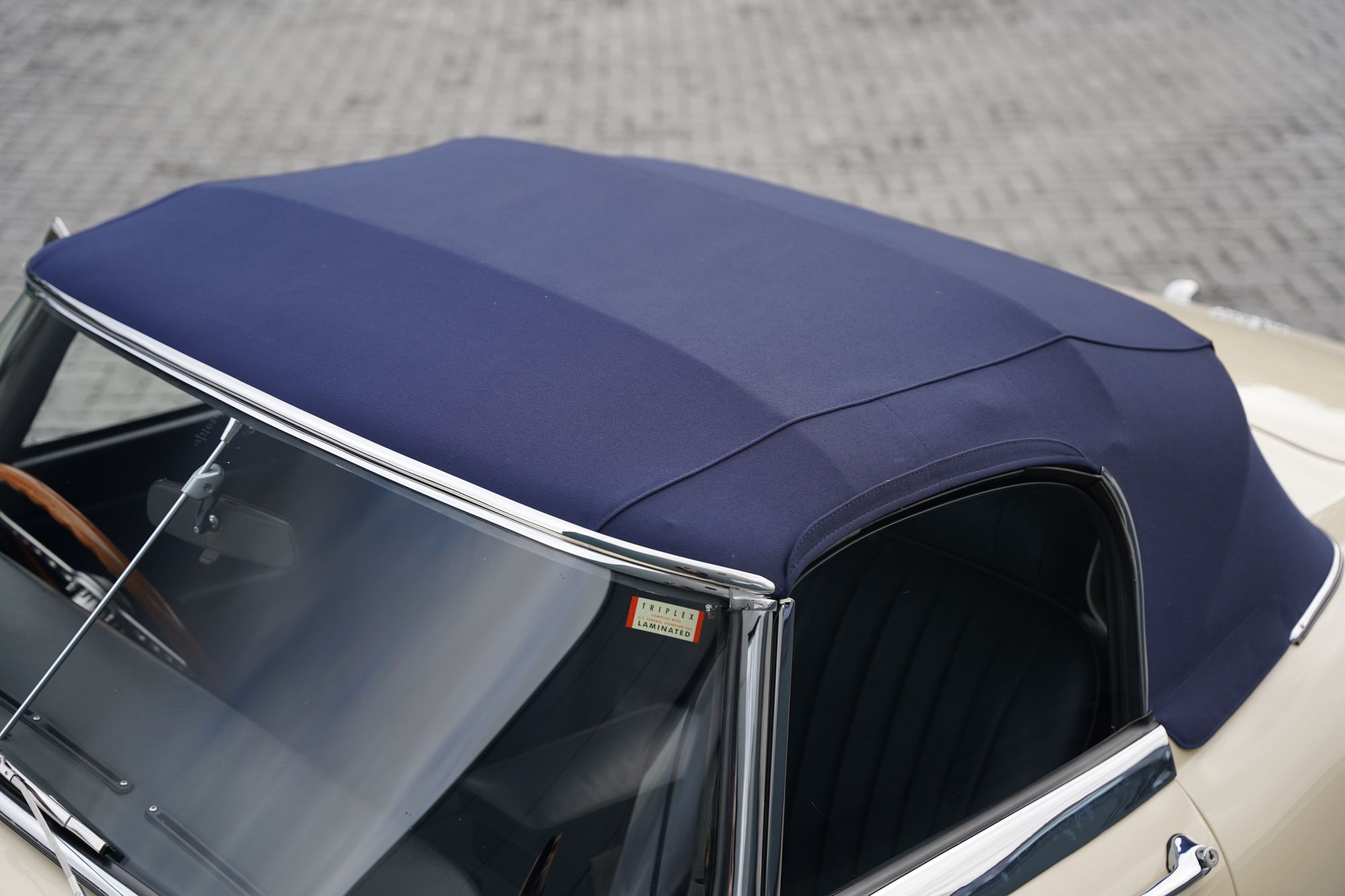 1969 Jaguar E-Type Series 2 4.2 Roadster