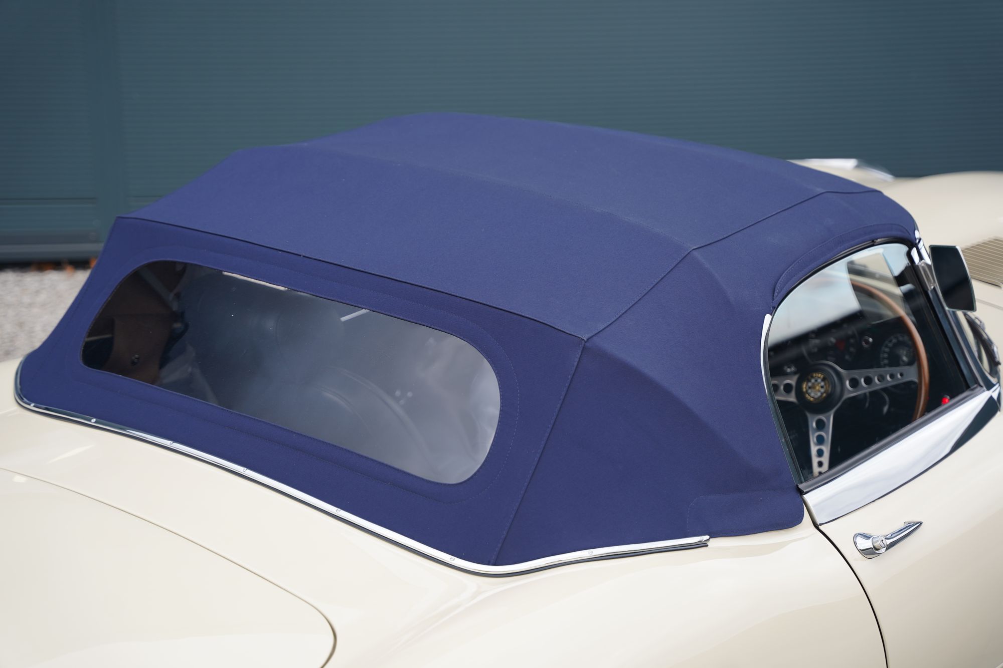 1969 Jaguar E-Type Series 2 4.2 Roadster