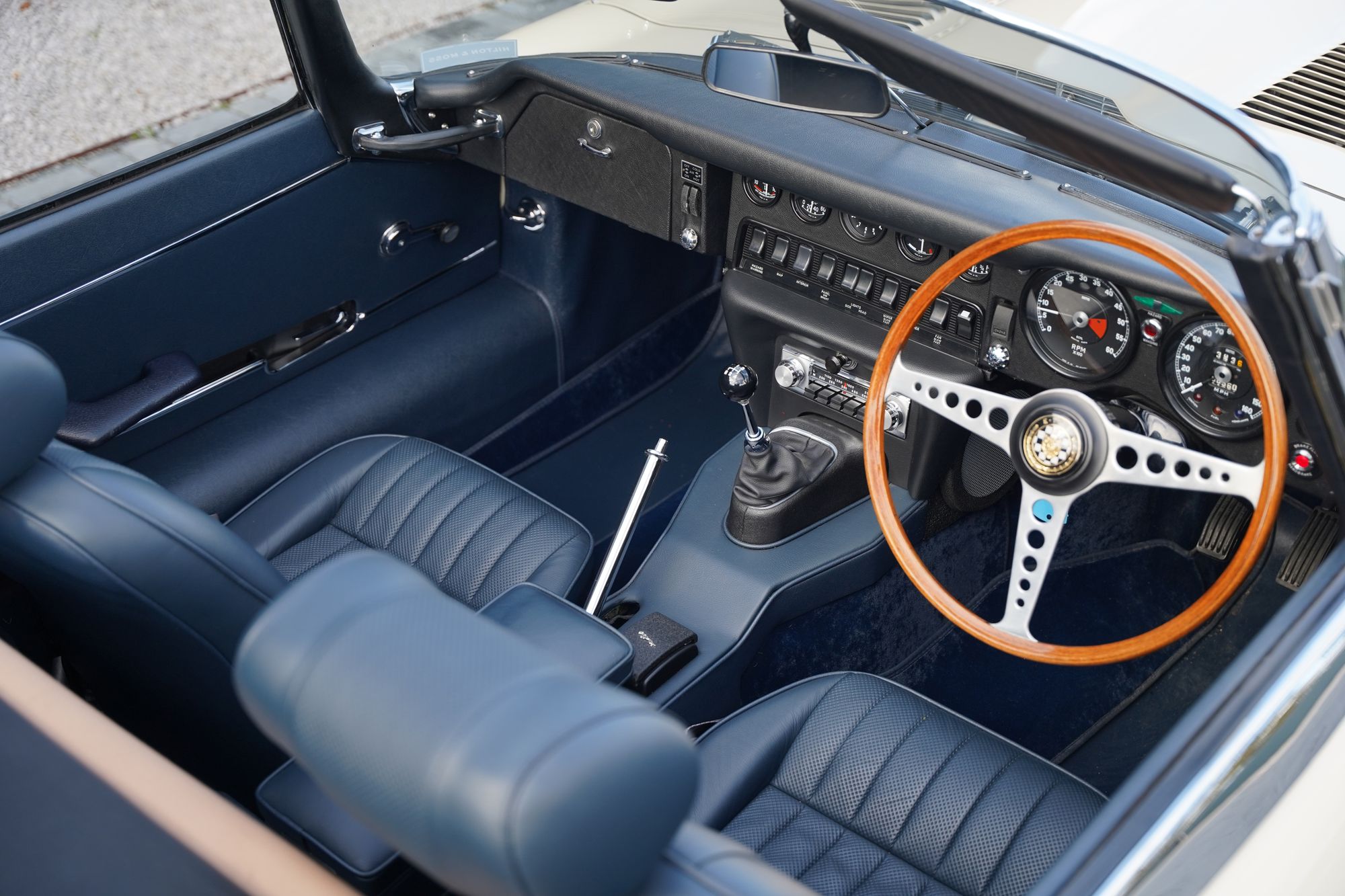 1969 Jaguar E-Type Series 2 4.2 Roadster