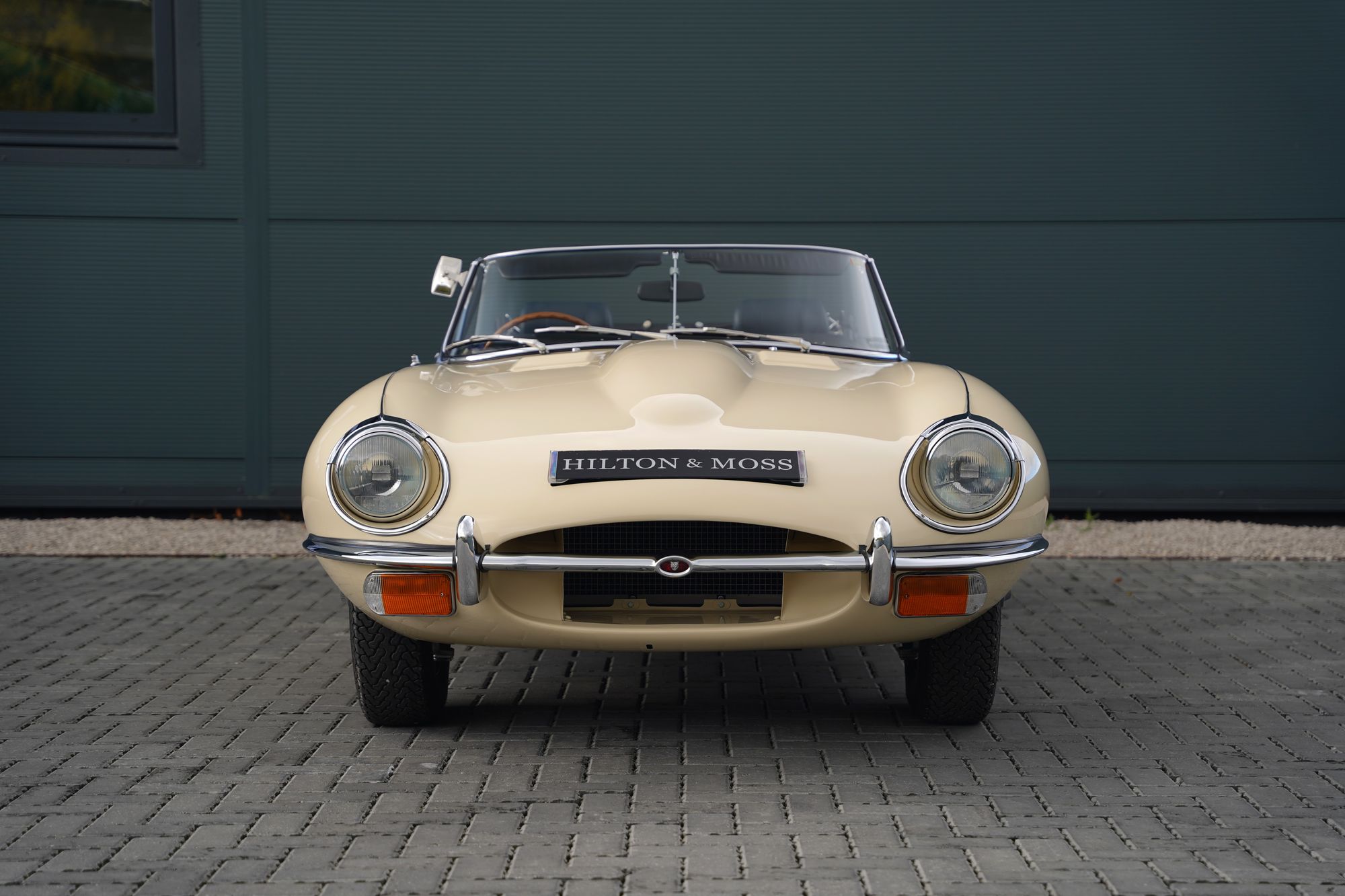 1969 Jaguar E-Type Series 2 4.2 Roadster