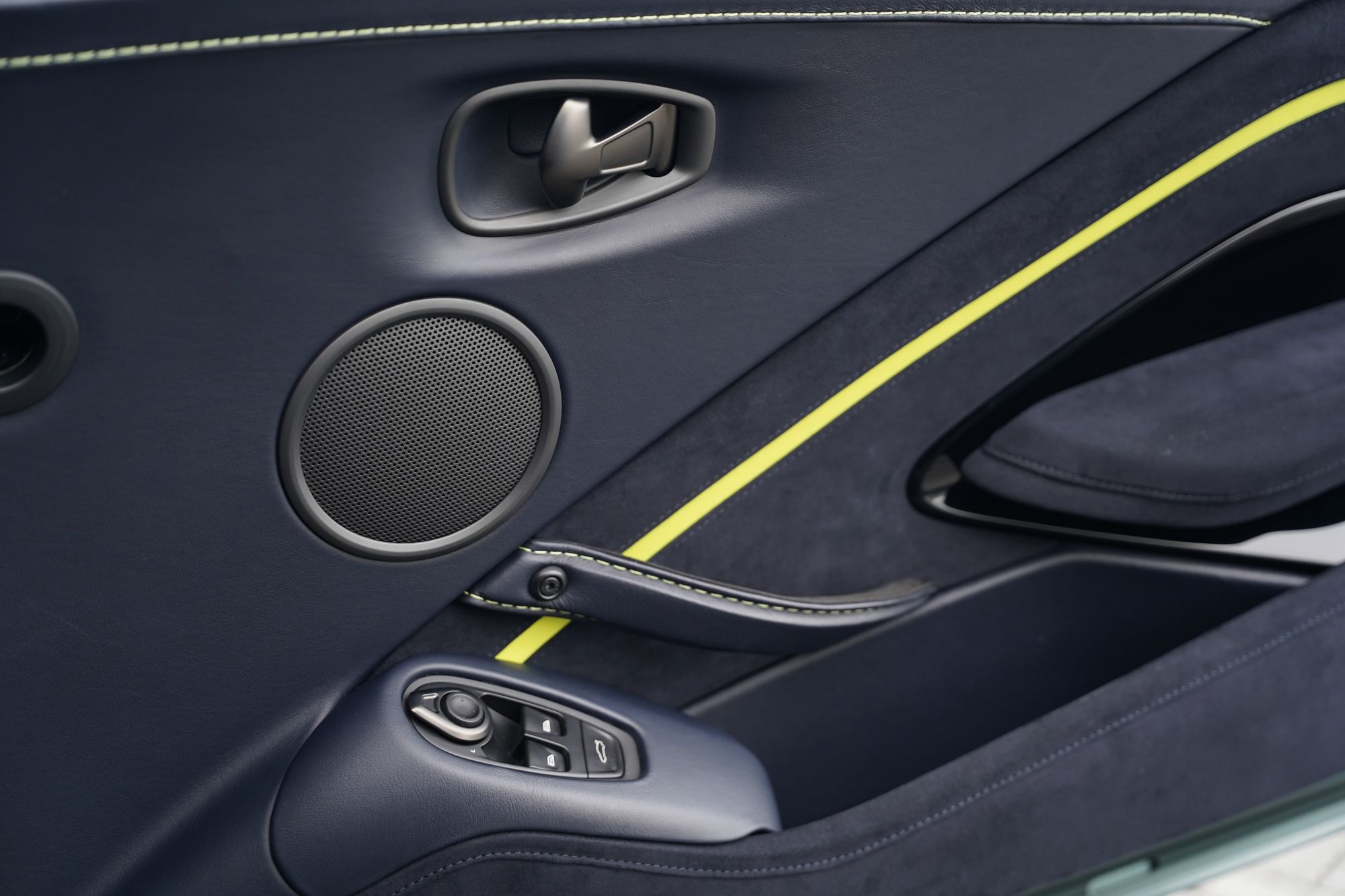 2020 Aston Martin Vantage V8 AMR Hero 59