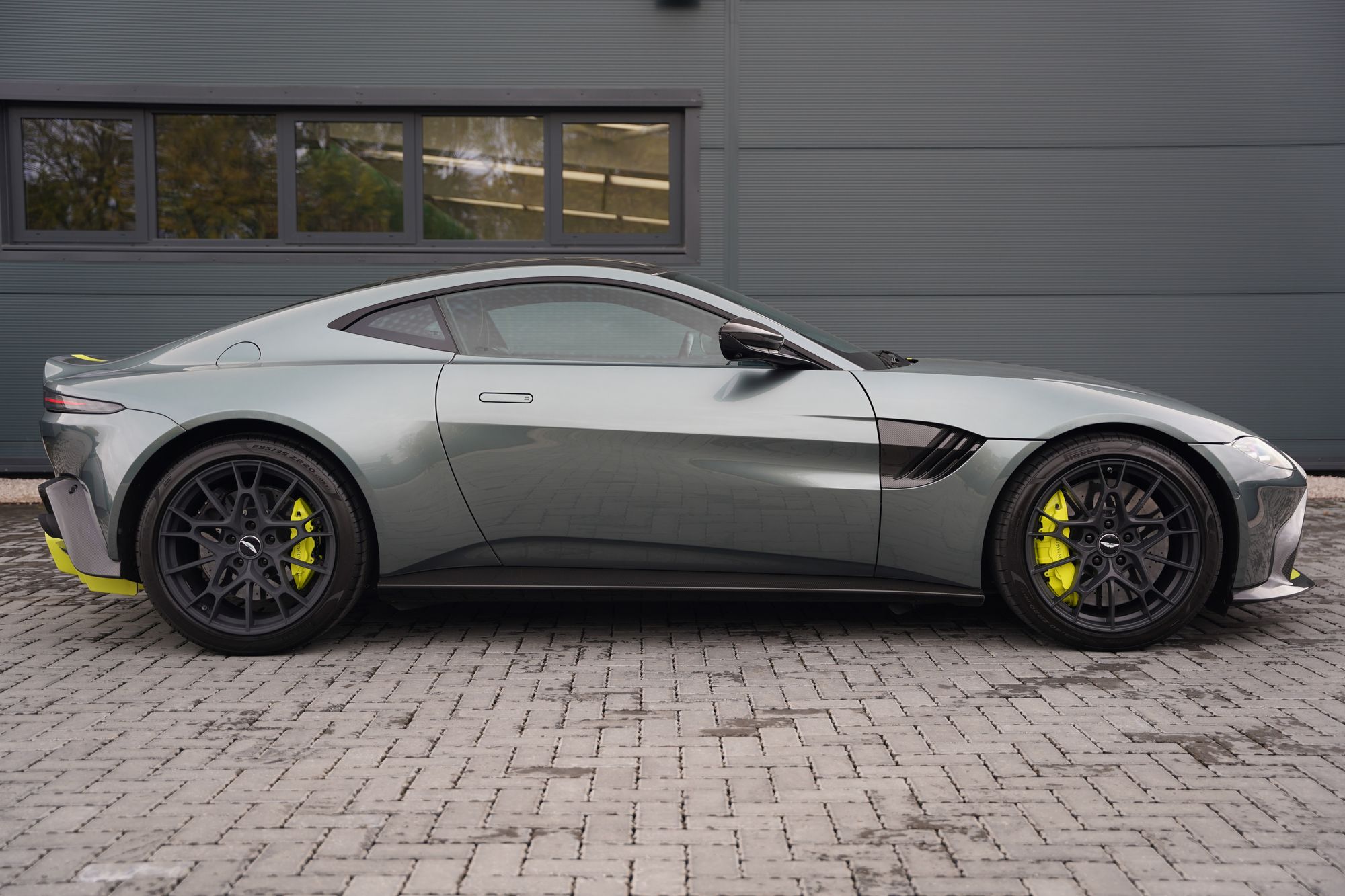 2020 Aston Martin Vantage V8 AMR Hero 59