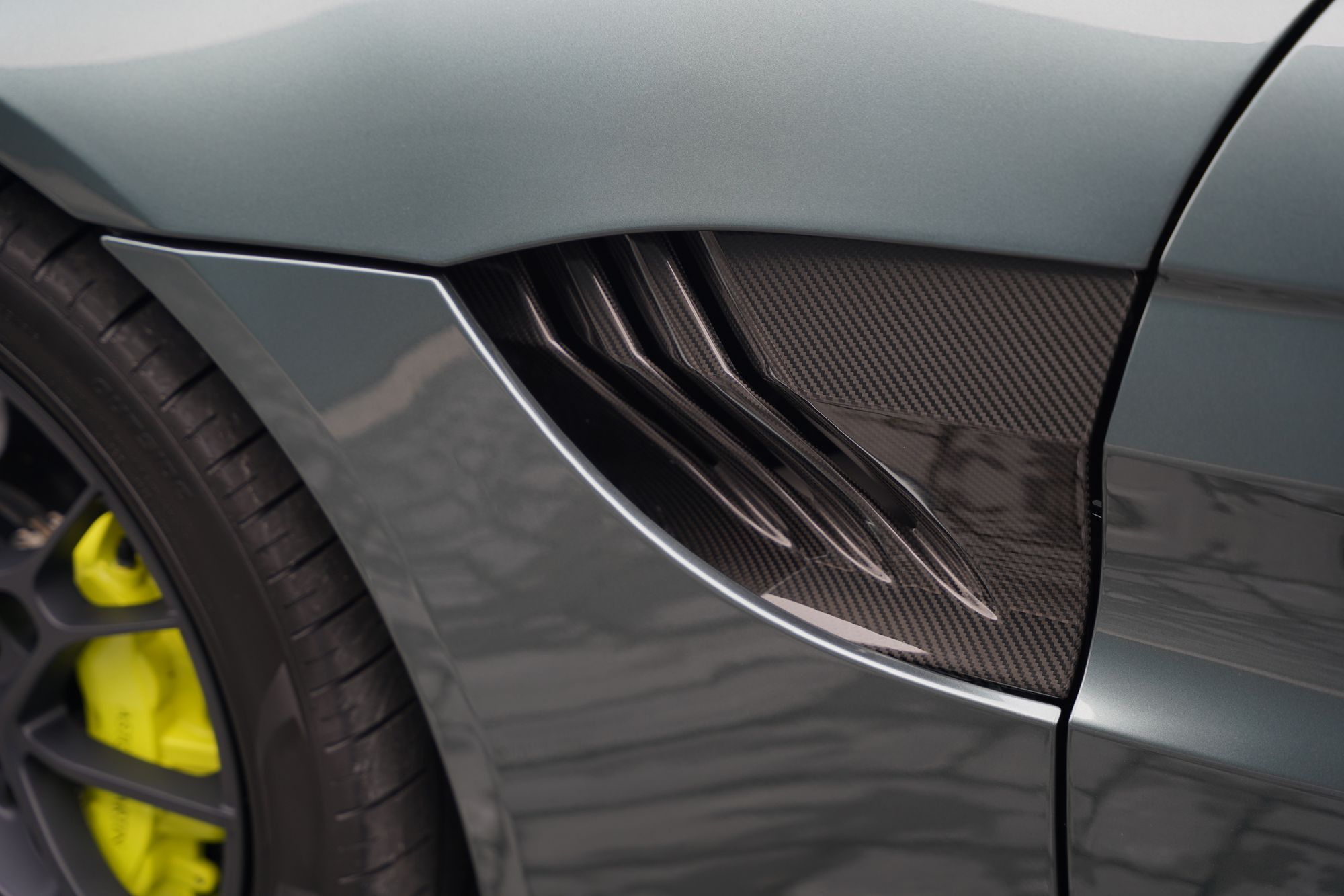 2020 Aston Martin Vantage V8 AMR Hero 59