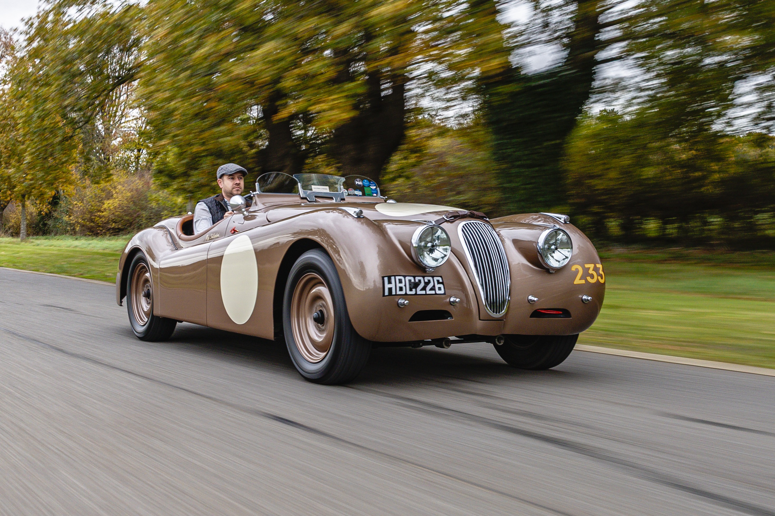 【希少】木製　スポーツカー アンティーク　約50cm 1950 Jaguar XK120 Competition Roadster For Sale | Hilton & Moss
