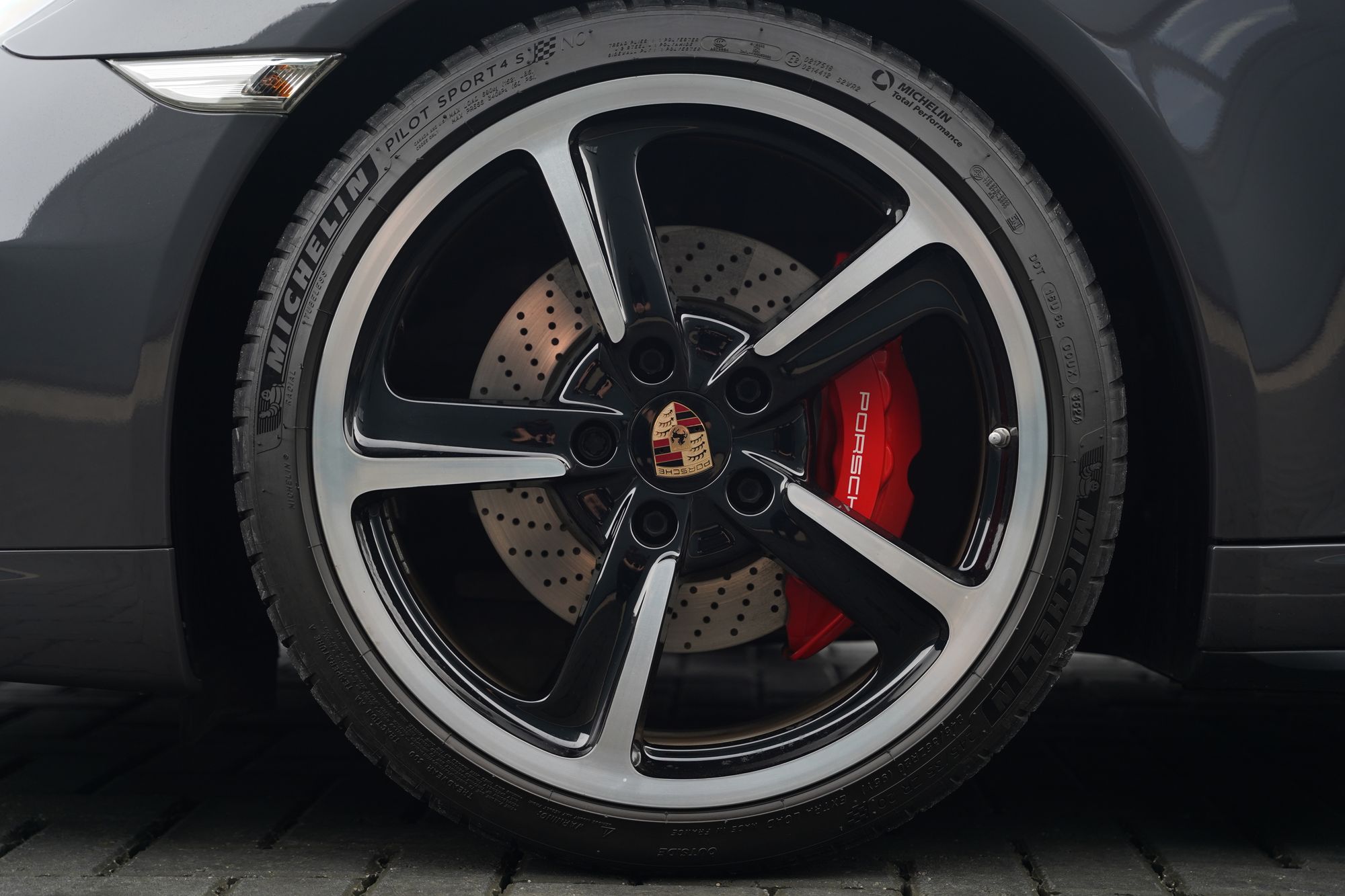 2013 Porsche 911 991.1 Carrera 4S Exclusive Edition