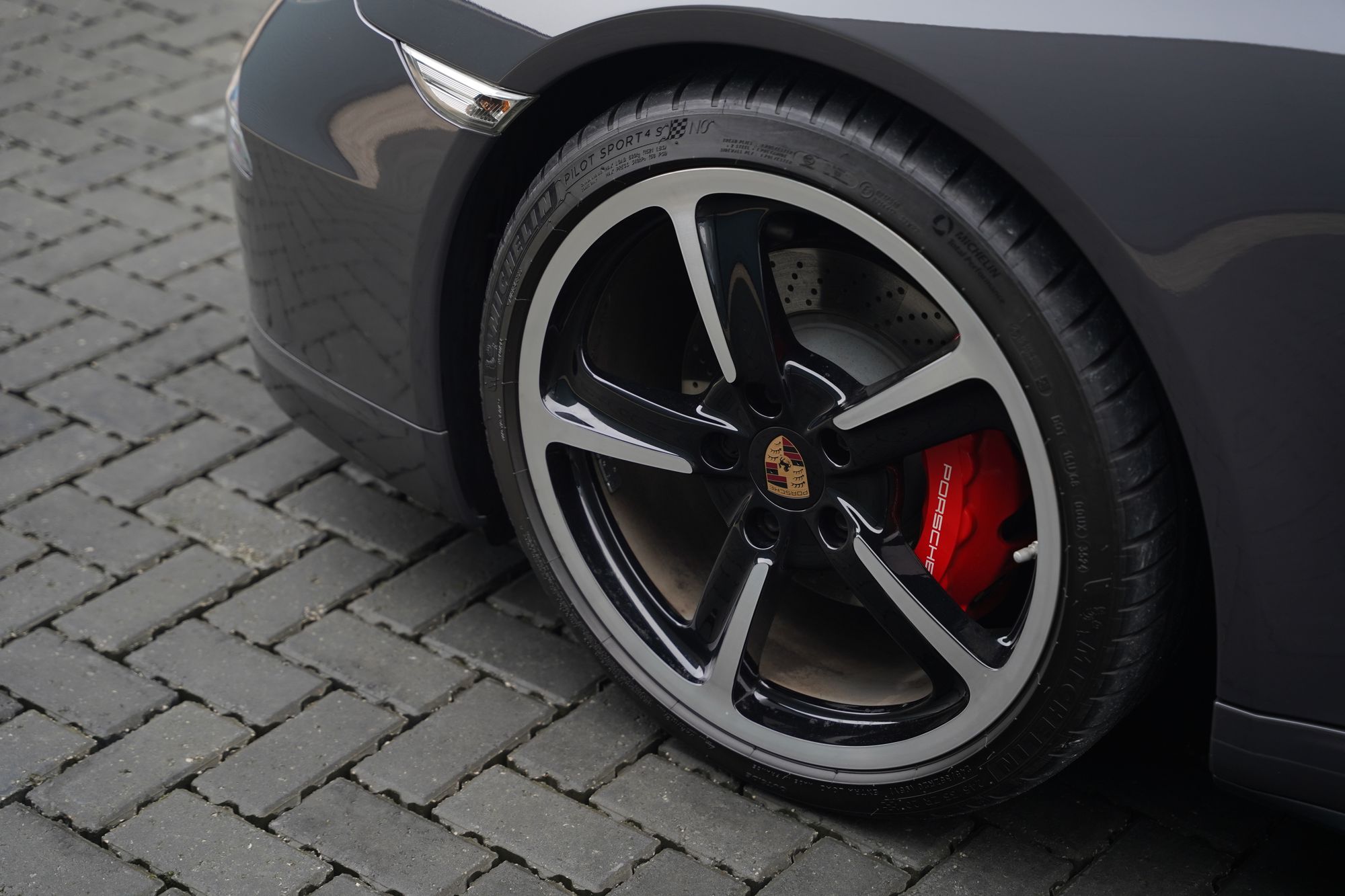 2013 Porsche 911 991.1 Carrera 4S Exclusive Edition