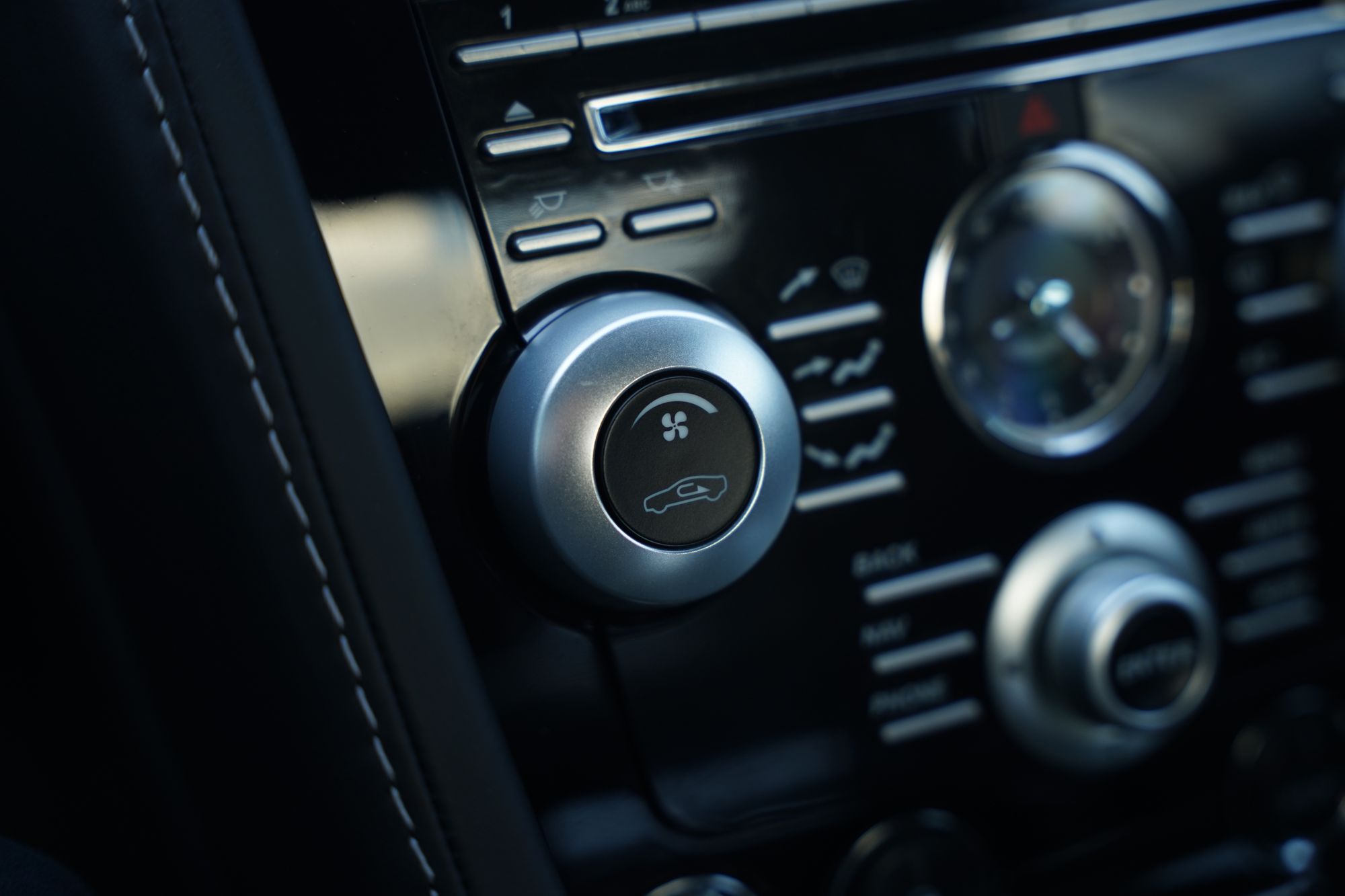 2011 Aston Martin DBS 2+2 Coupe