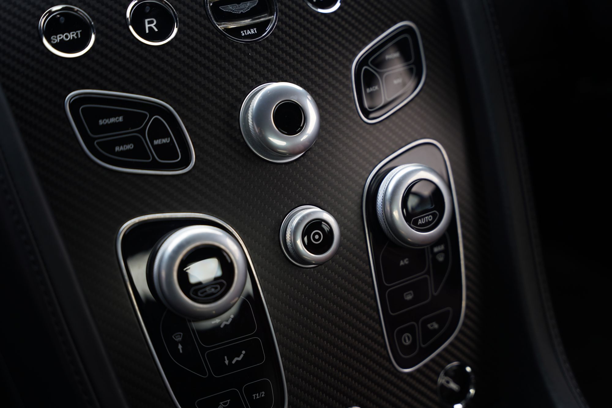 2018 Aston Martin V12 Vantage S