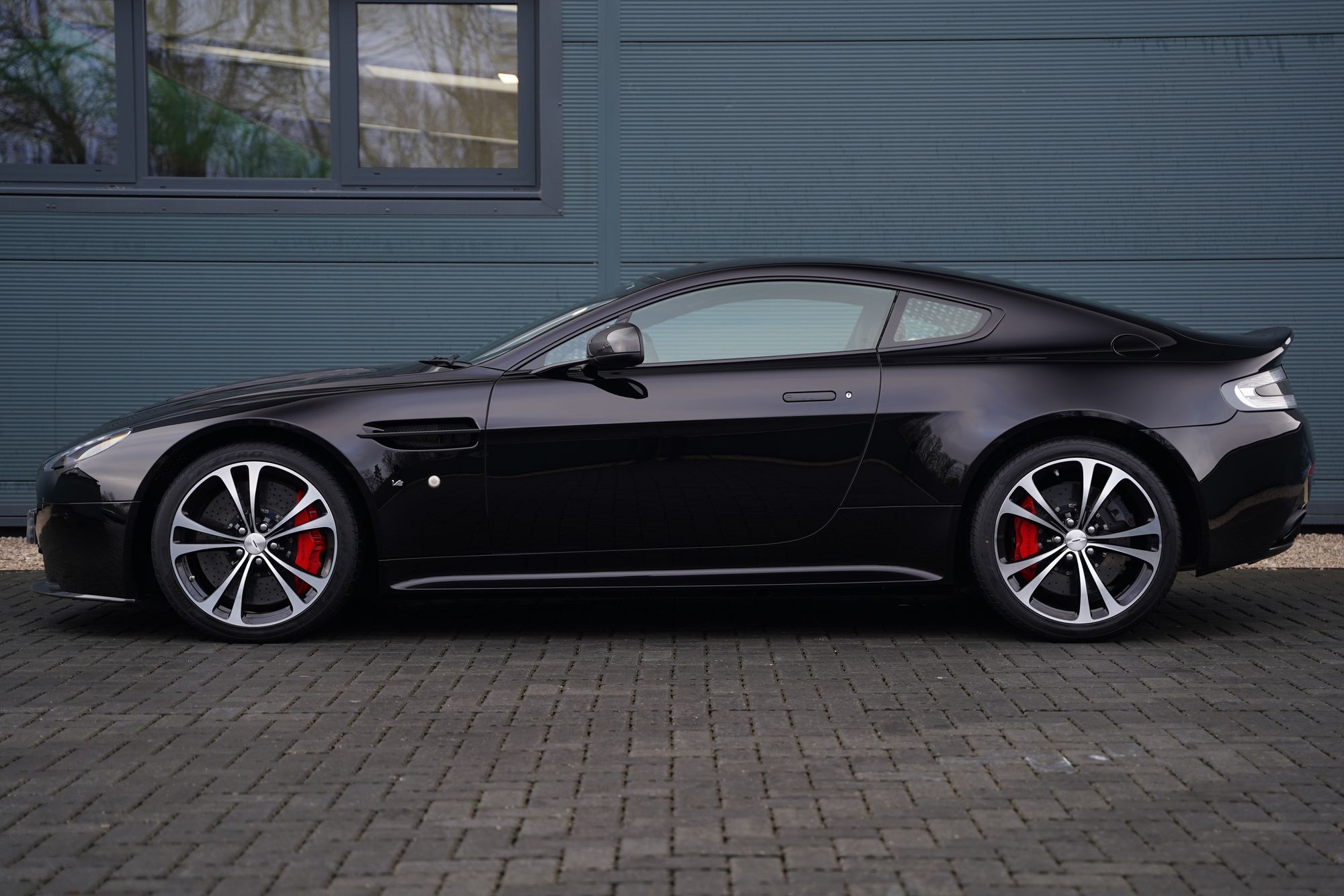 2018 Aston Martin V12 Vantage S