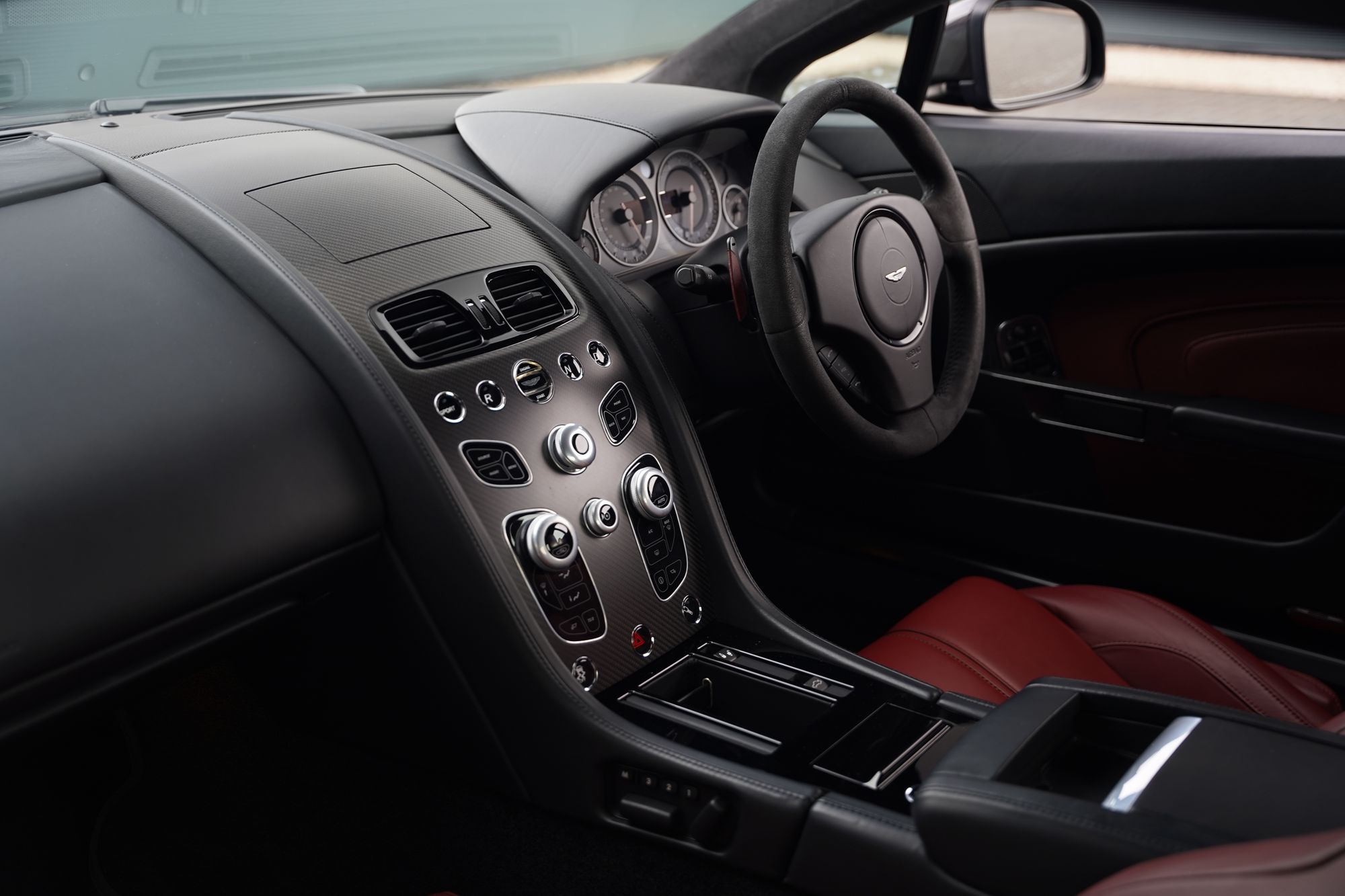 2018 Aston Martin V12 Vantage S