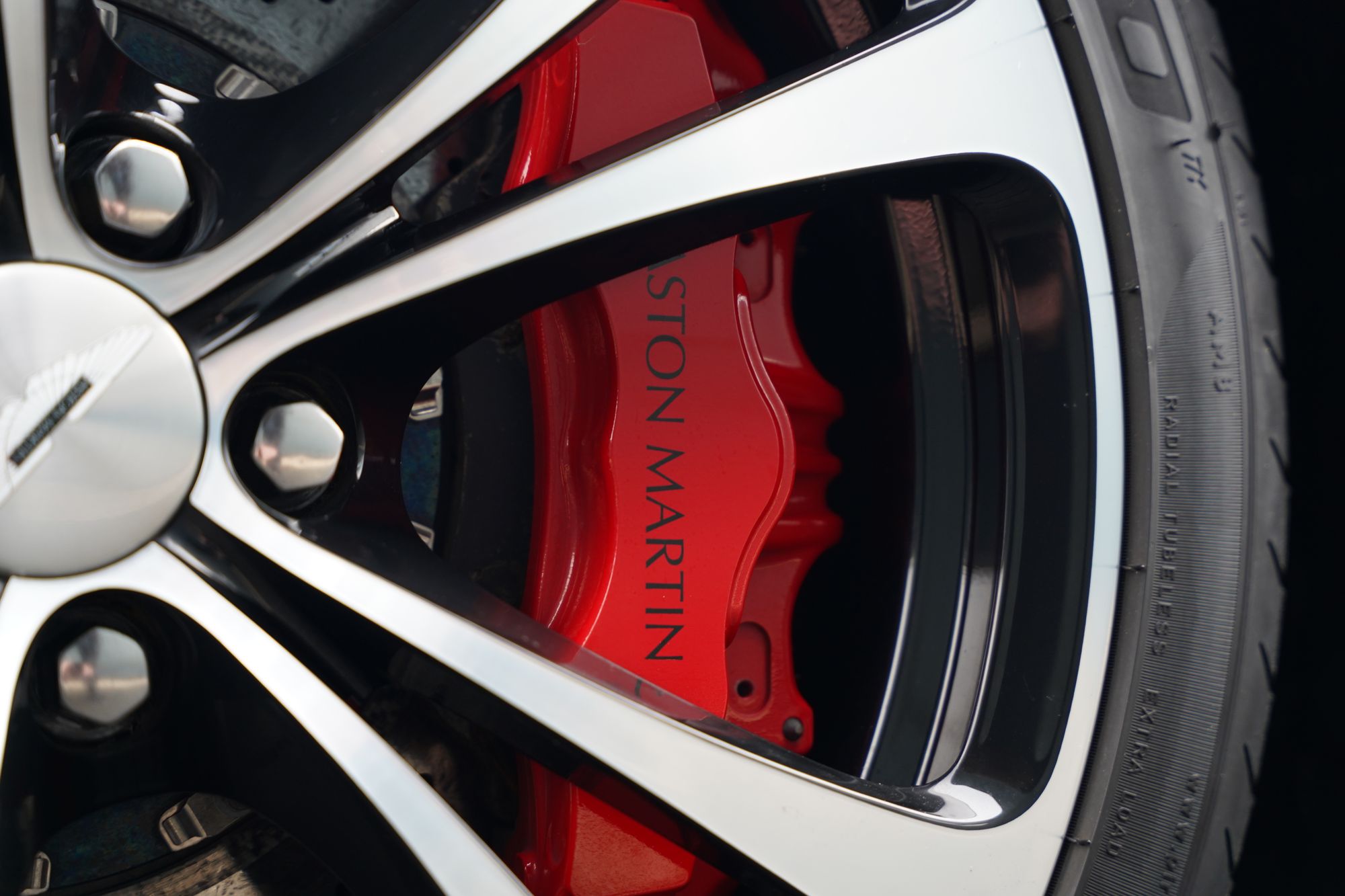 2018 Aston Martin V12 Vantage S