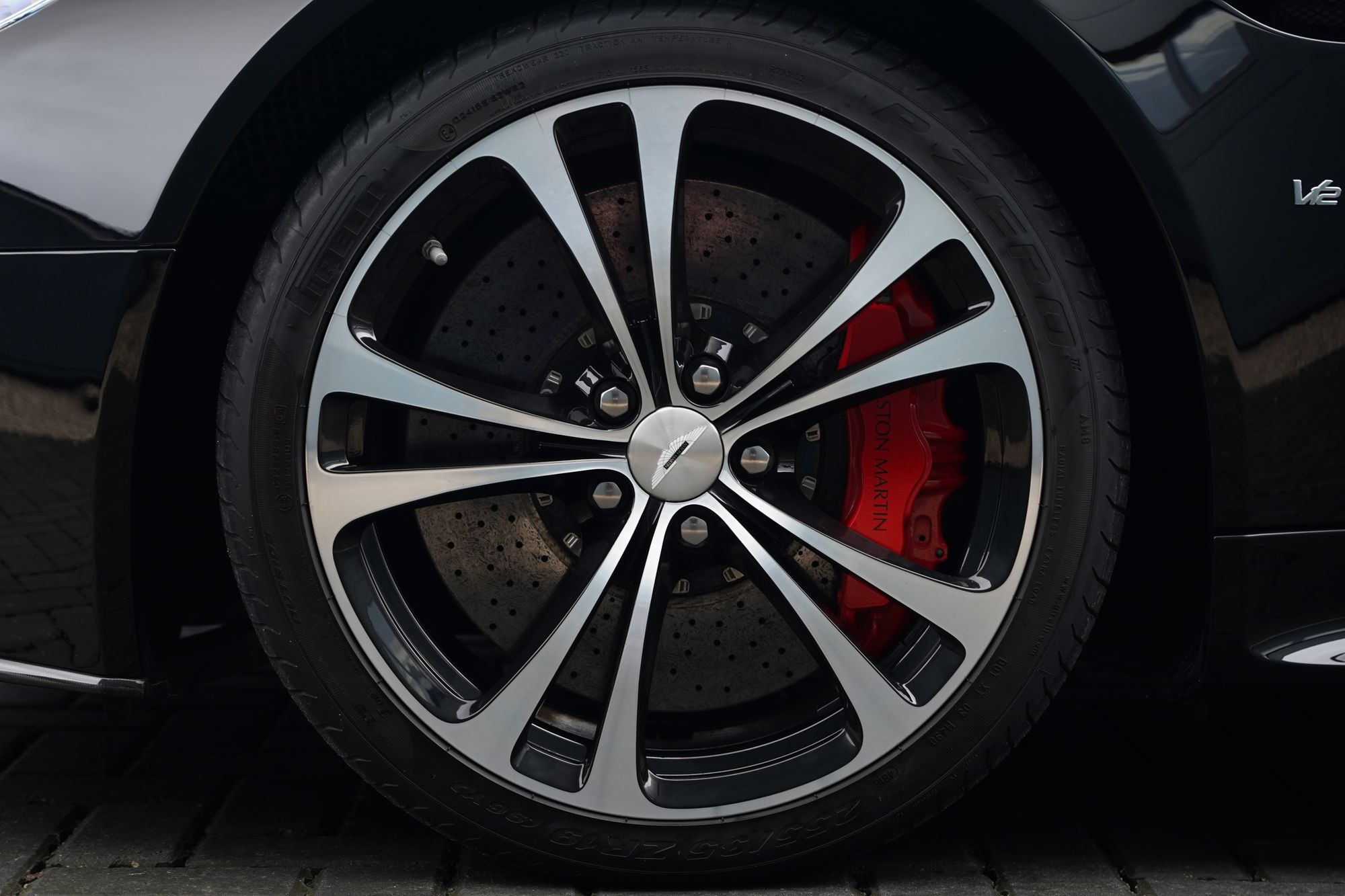 2018 Aston Martin V12 Vantage S