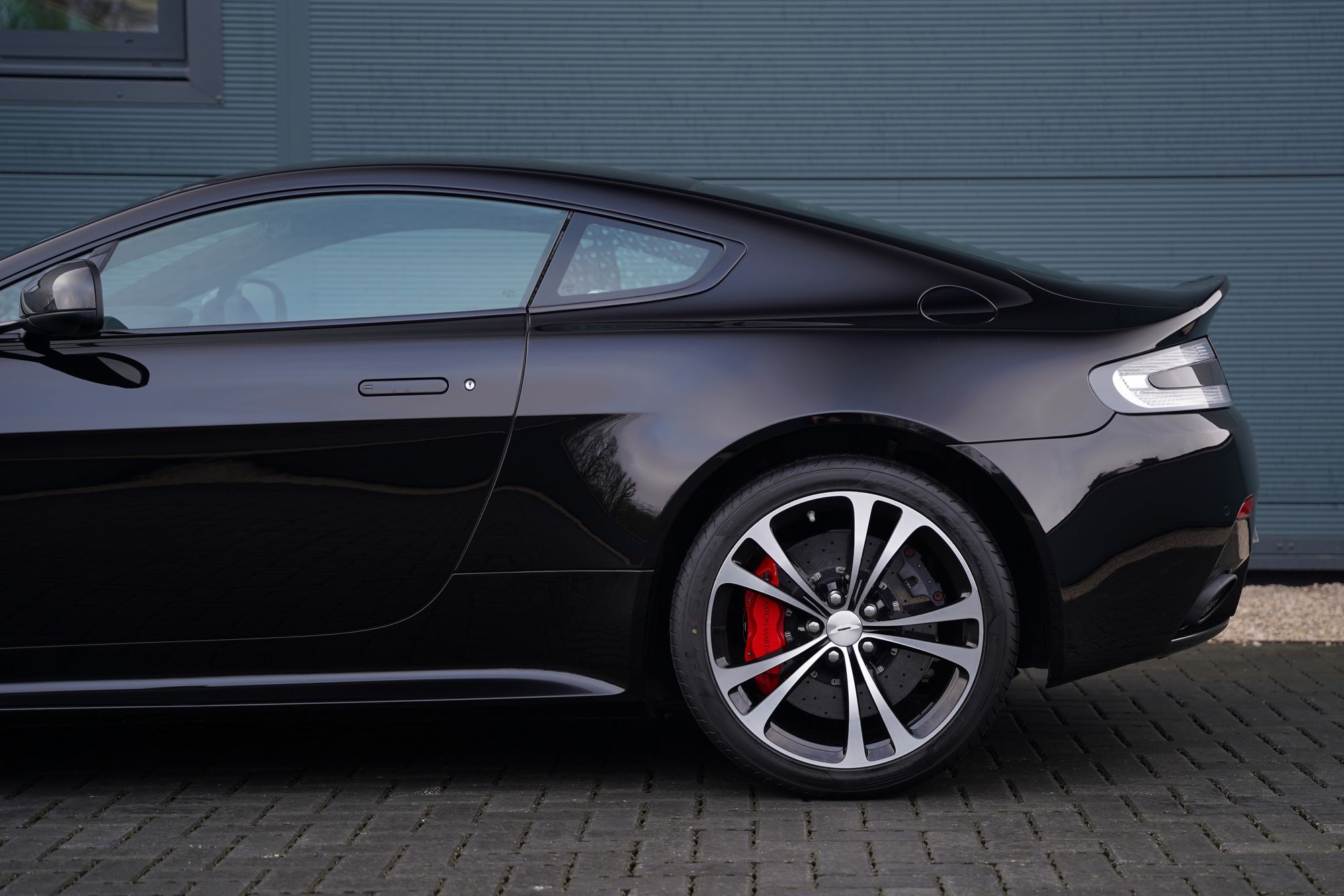 2018 Aston Martin V12 Vantage S