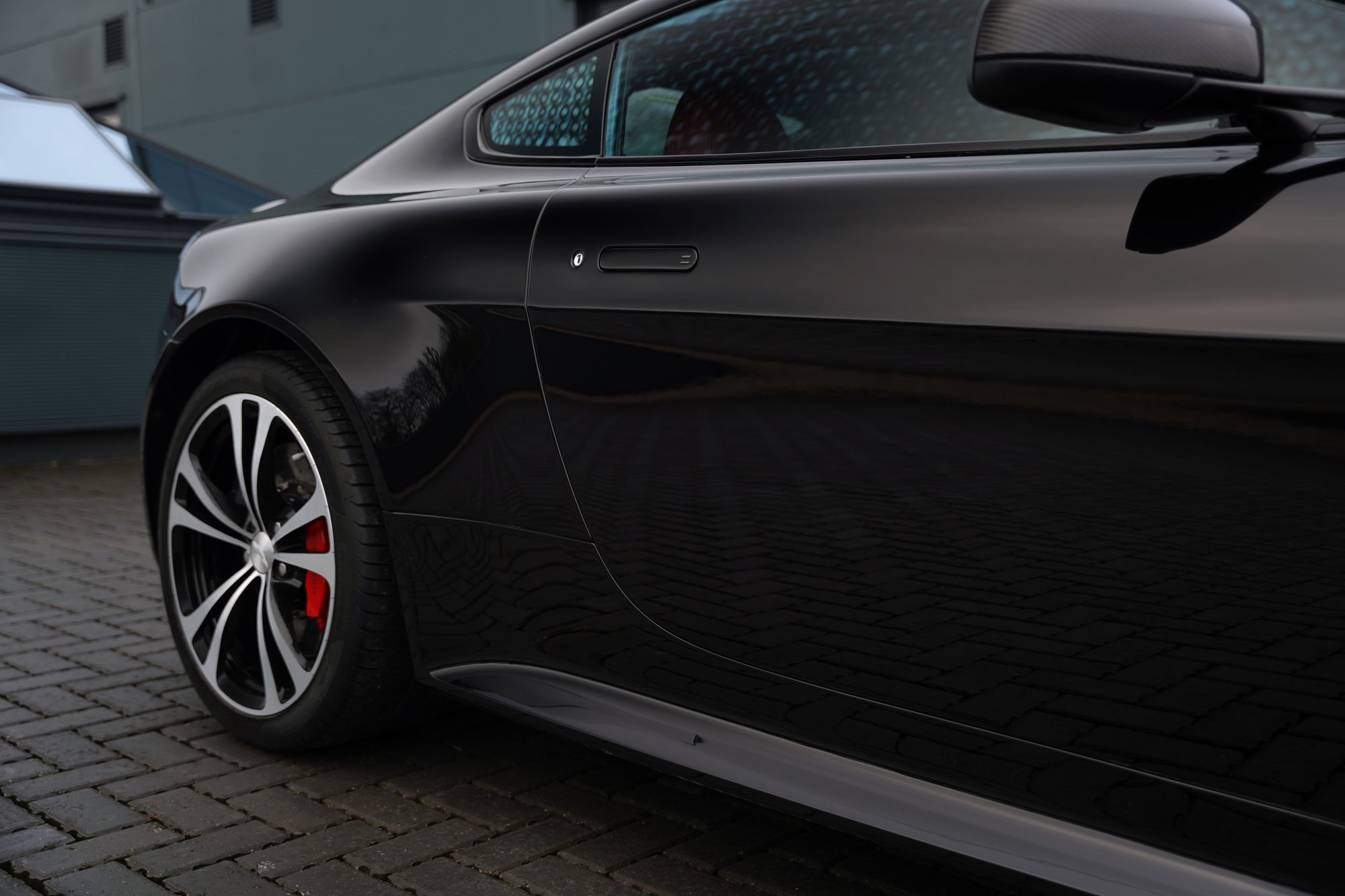 2018 Aston Martin V12 Vantage S