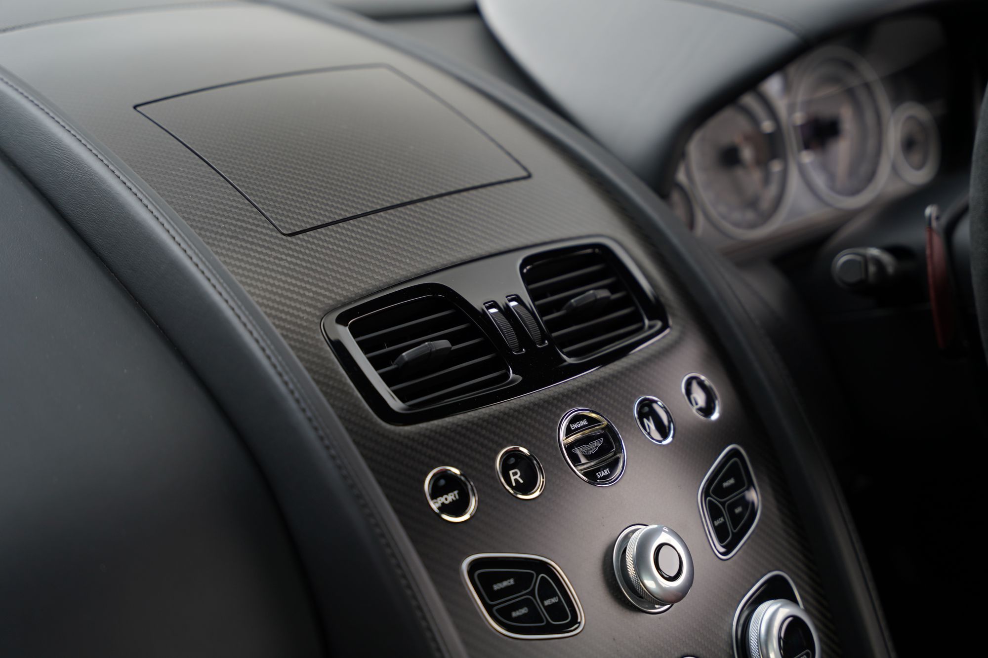 2018 Aston Martin V12 Vantage S