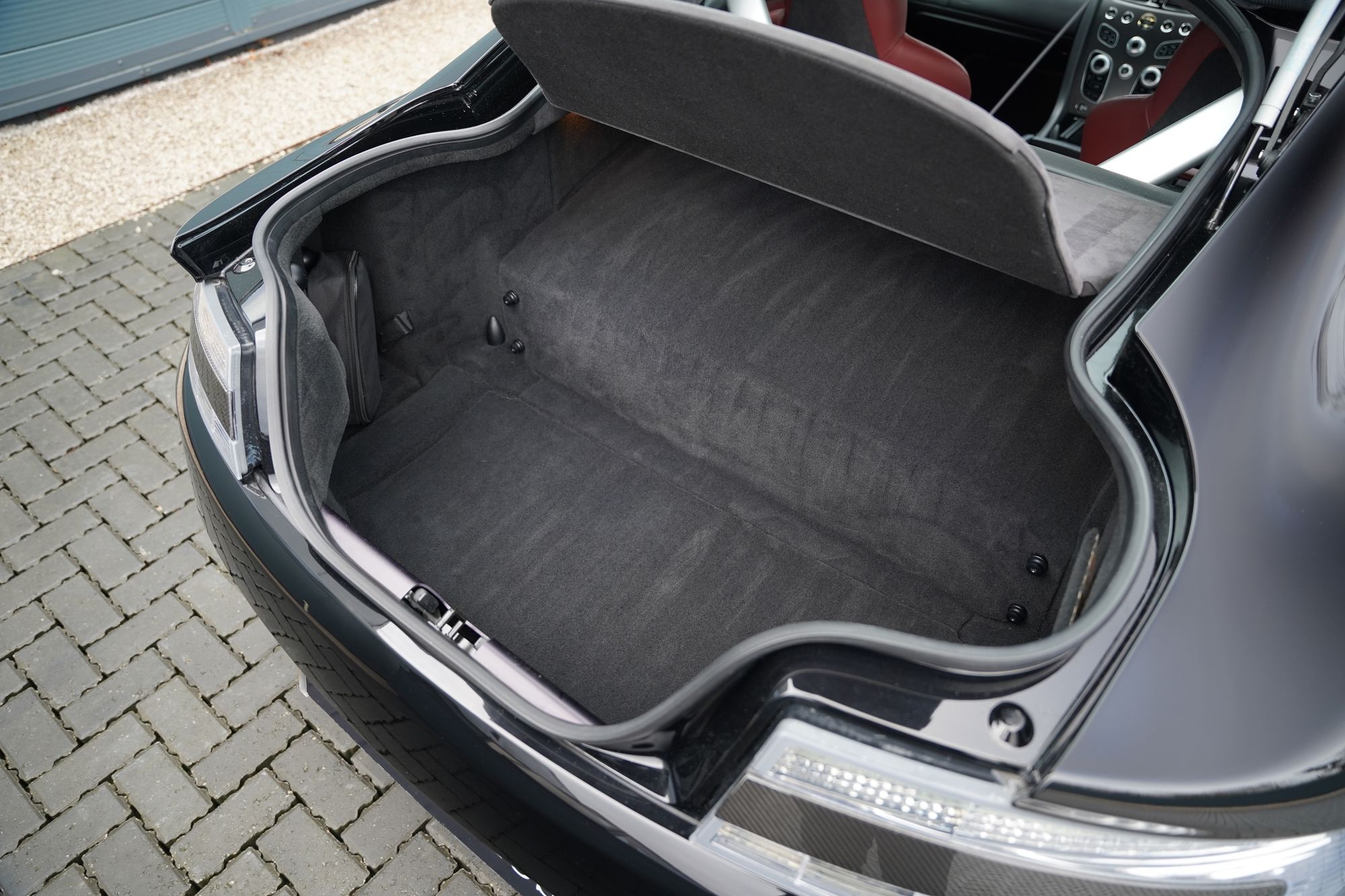 2018 Aston Martin V12 Vantage S