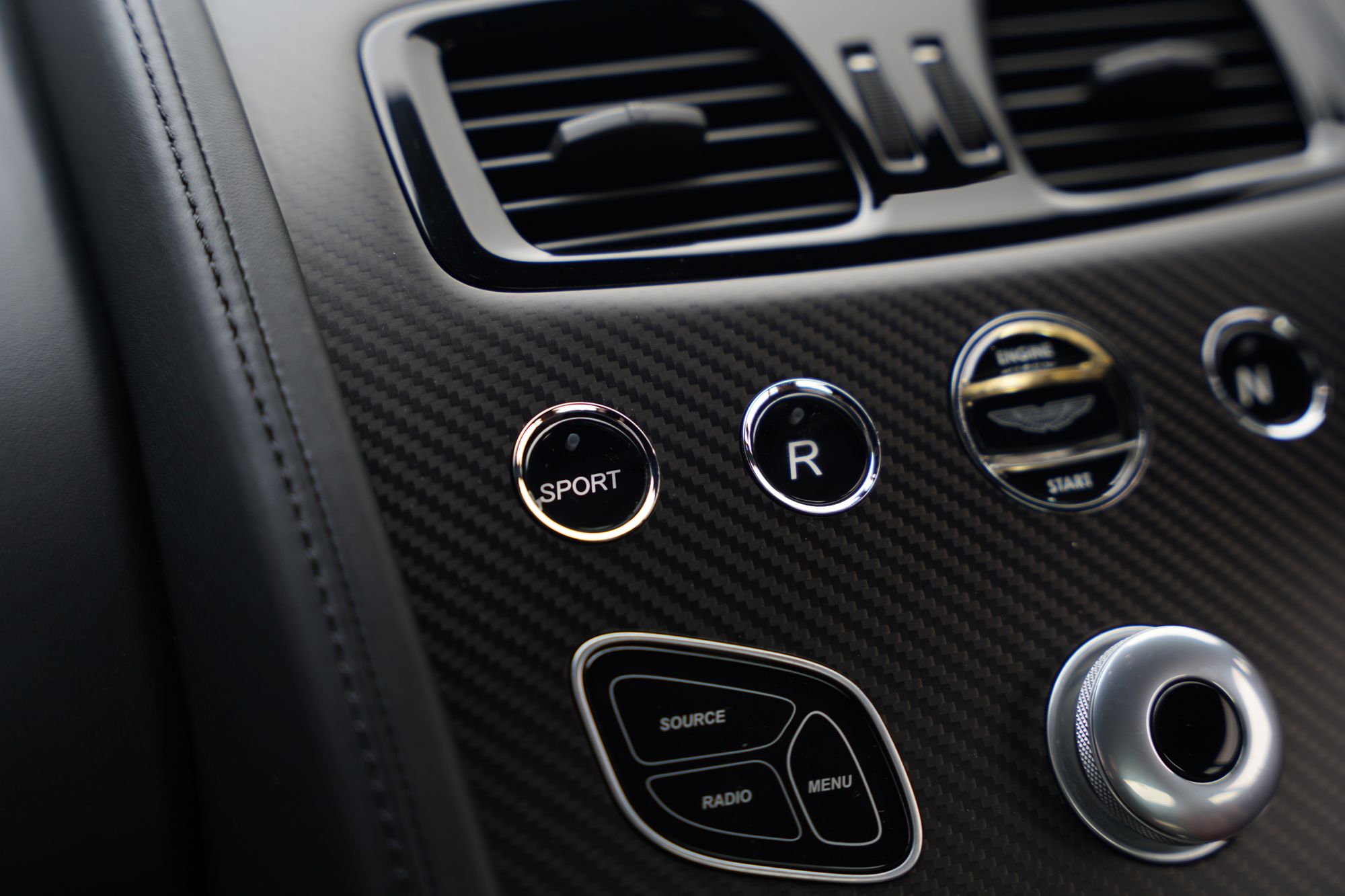 2018 Aston Martin V12 Vantage S