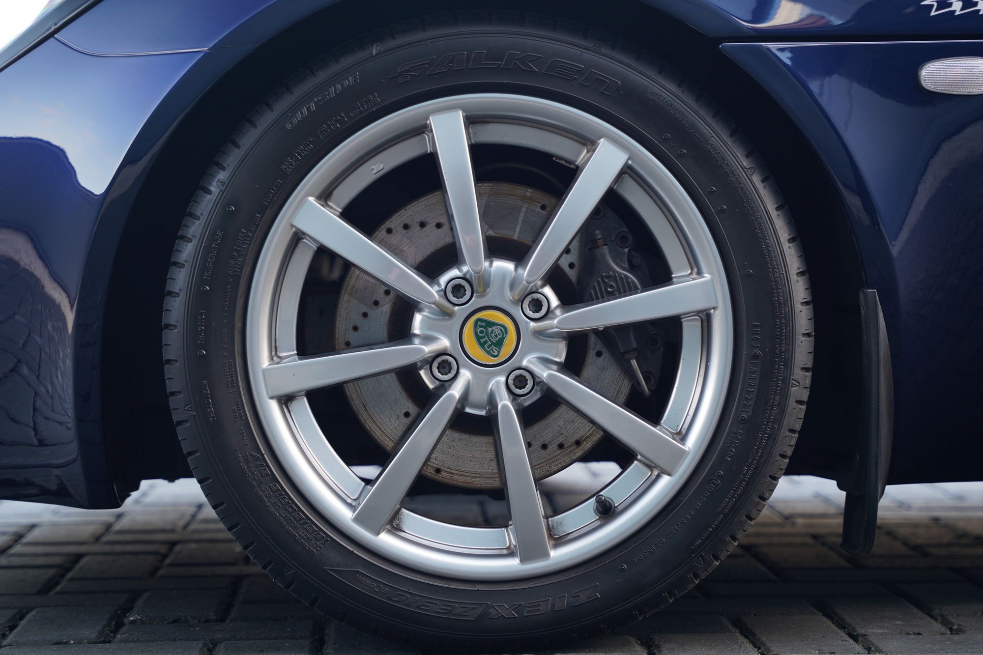 2004 Lotus Elise 111S