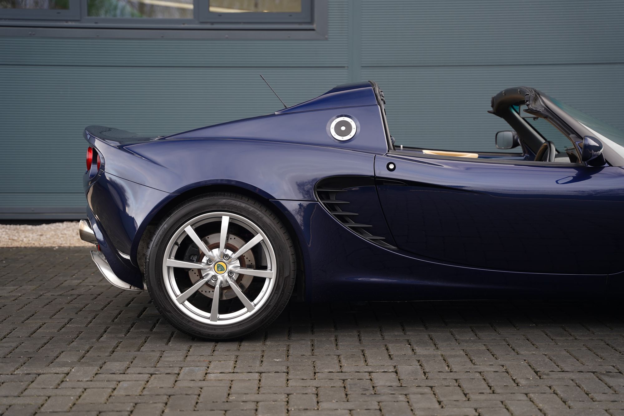 2004 Lotus Elise 111S