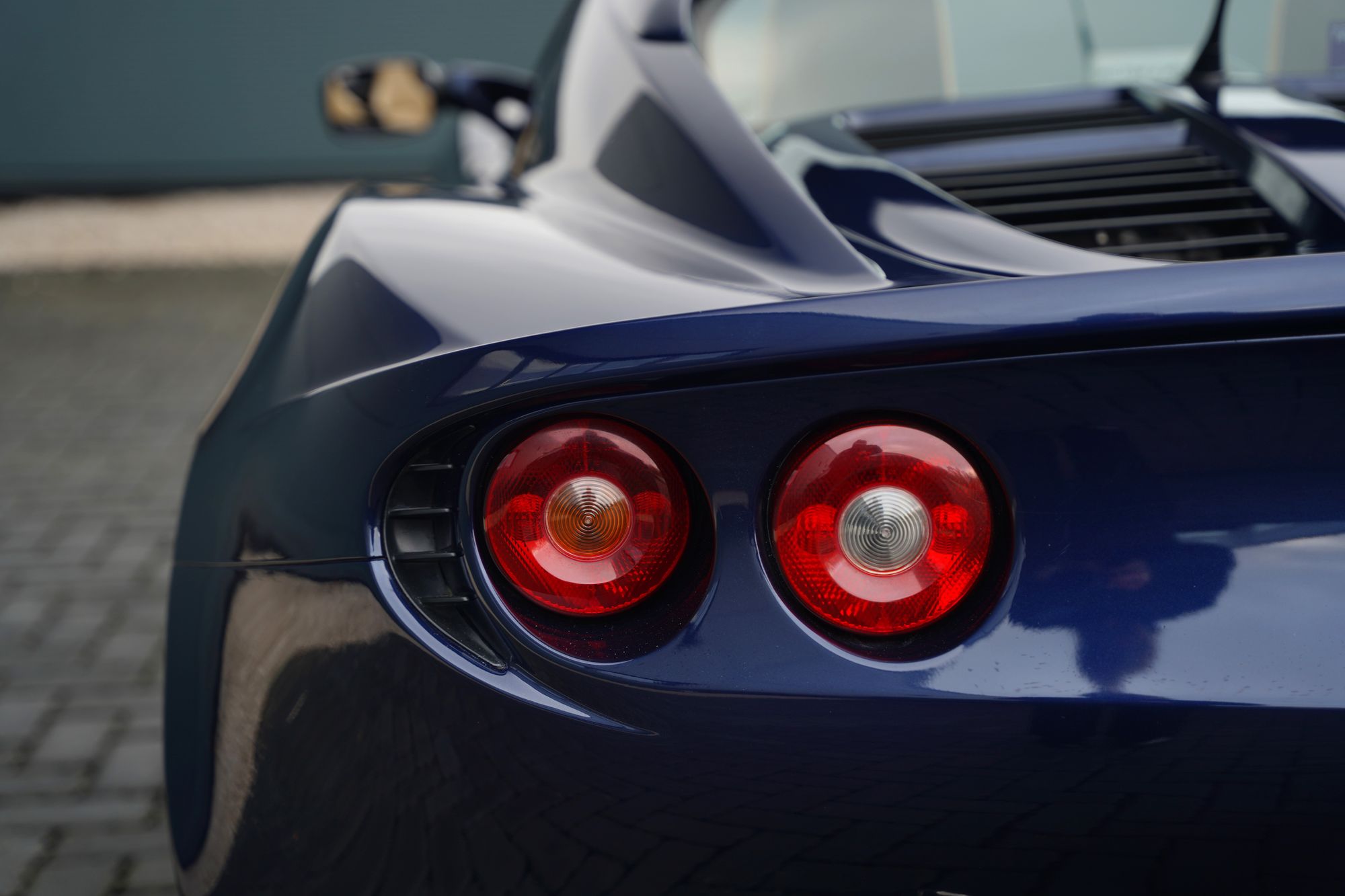 2004 Lotus Elise 111S