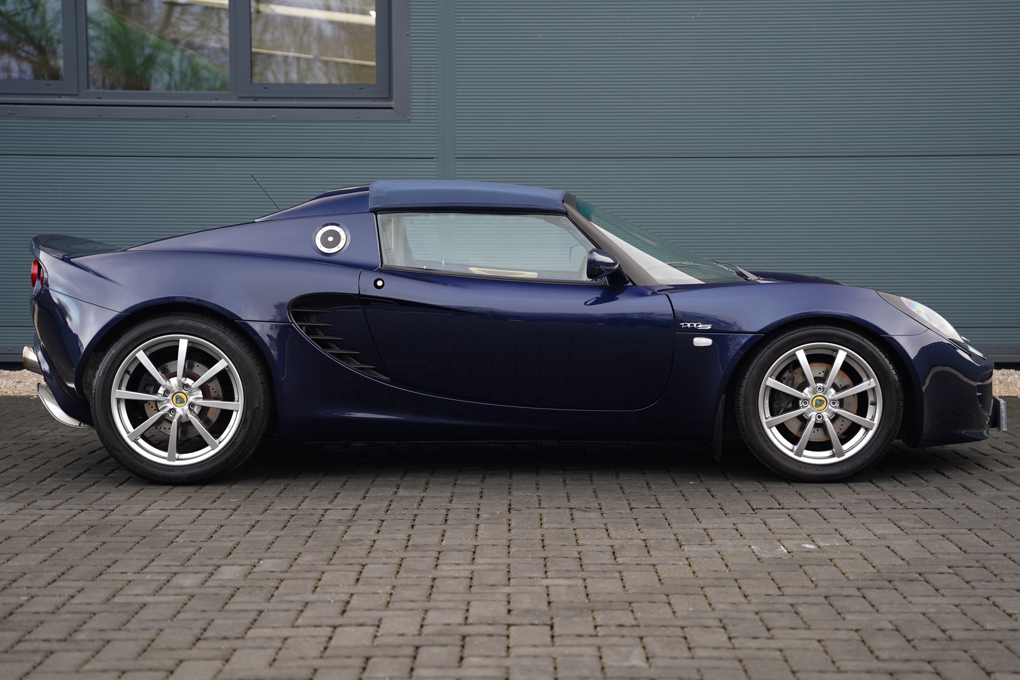 2004 Lotus Elise 111S