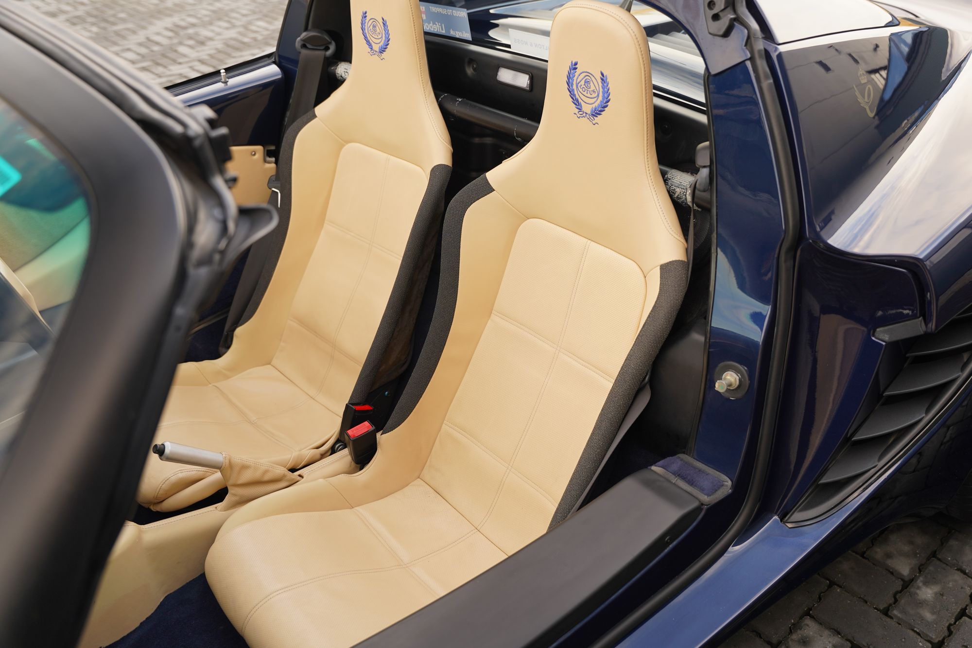 2004 Lotus Elise 111S