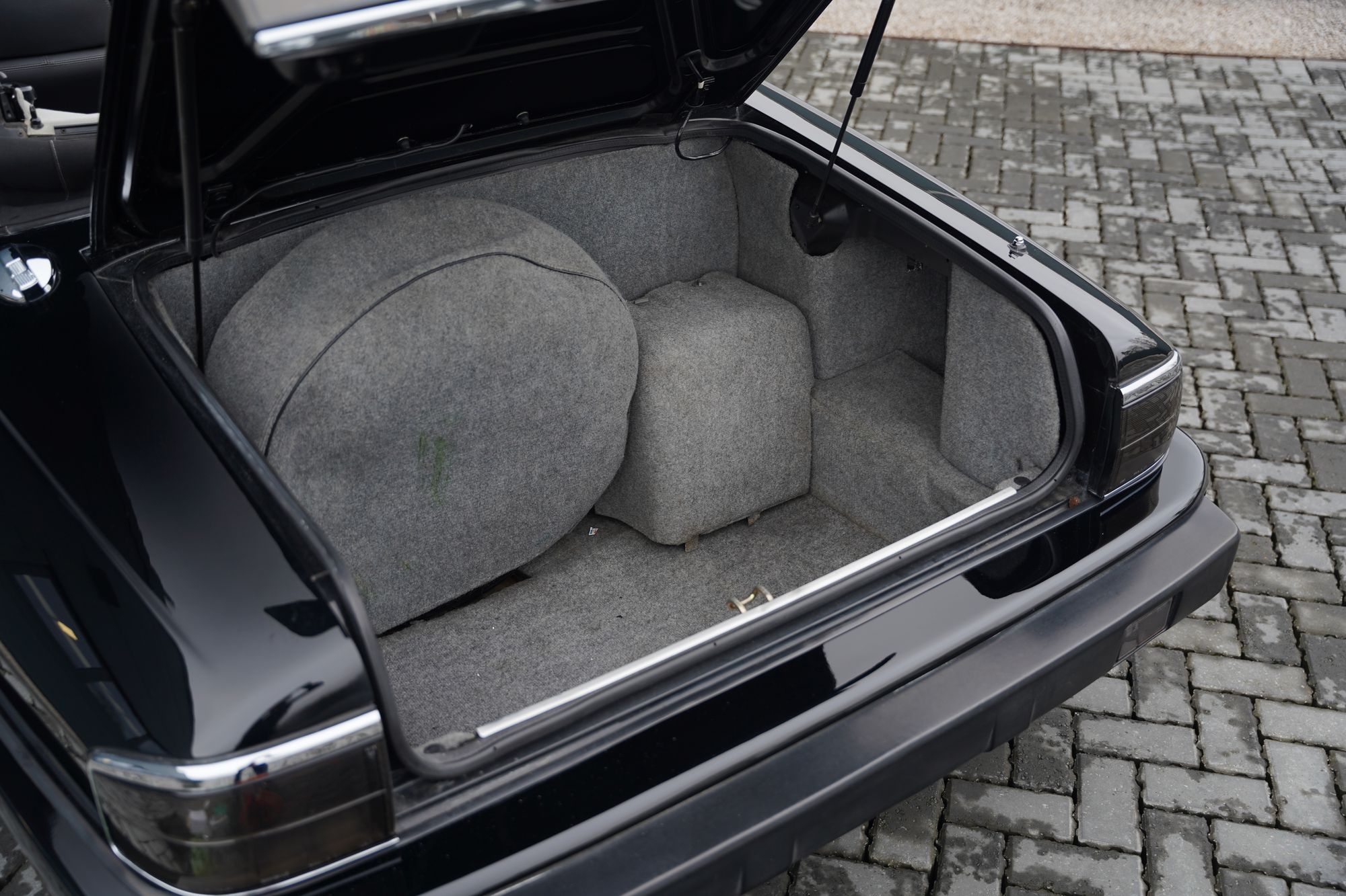 1993 Jaguar XJR-S V12 Convertible