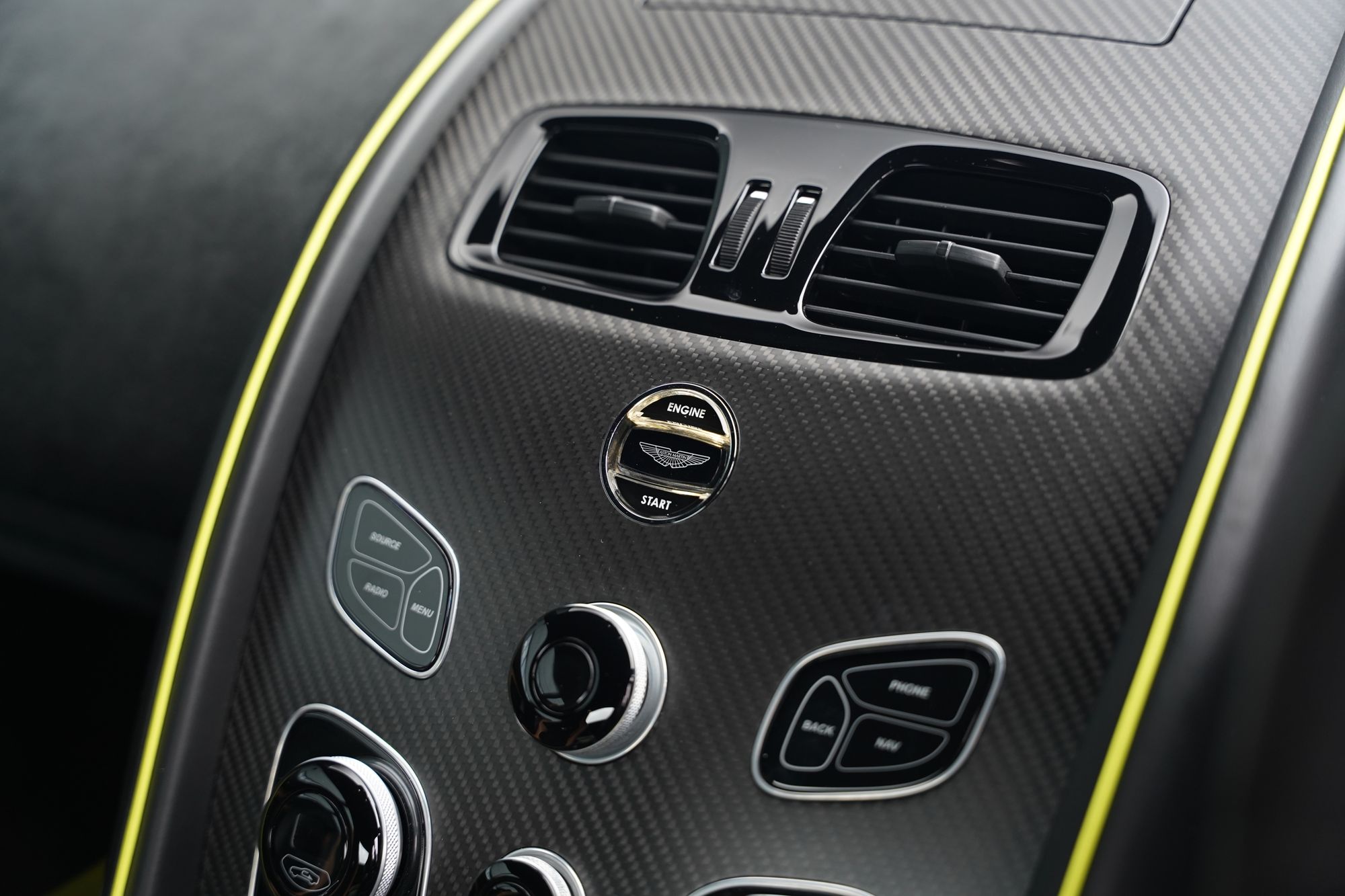 2017 Aston Martin V12 Vantage AMR