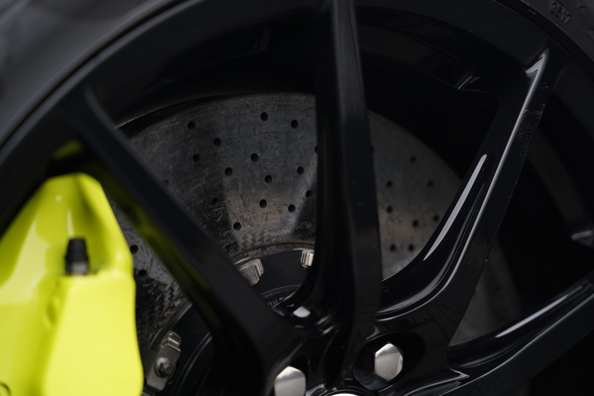 2017 Aston Martin V12 Vantage AMR