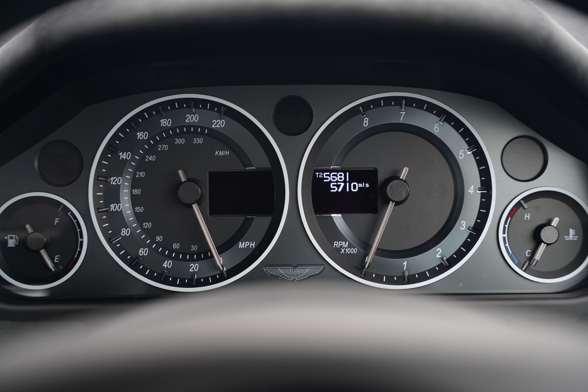 2017 Aston Martin V12 Vantage AMR