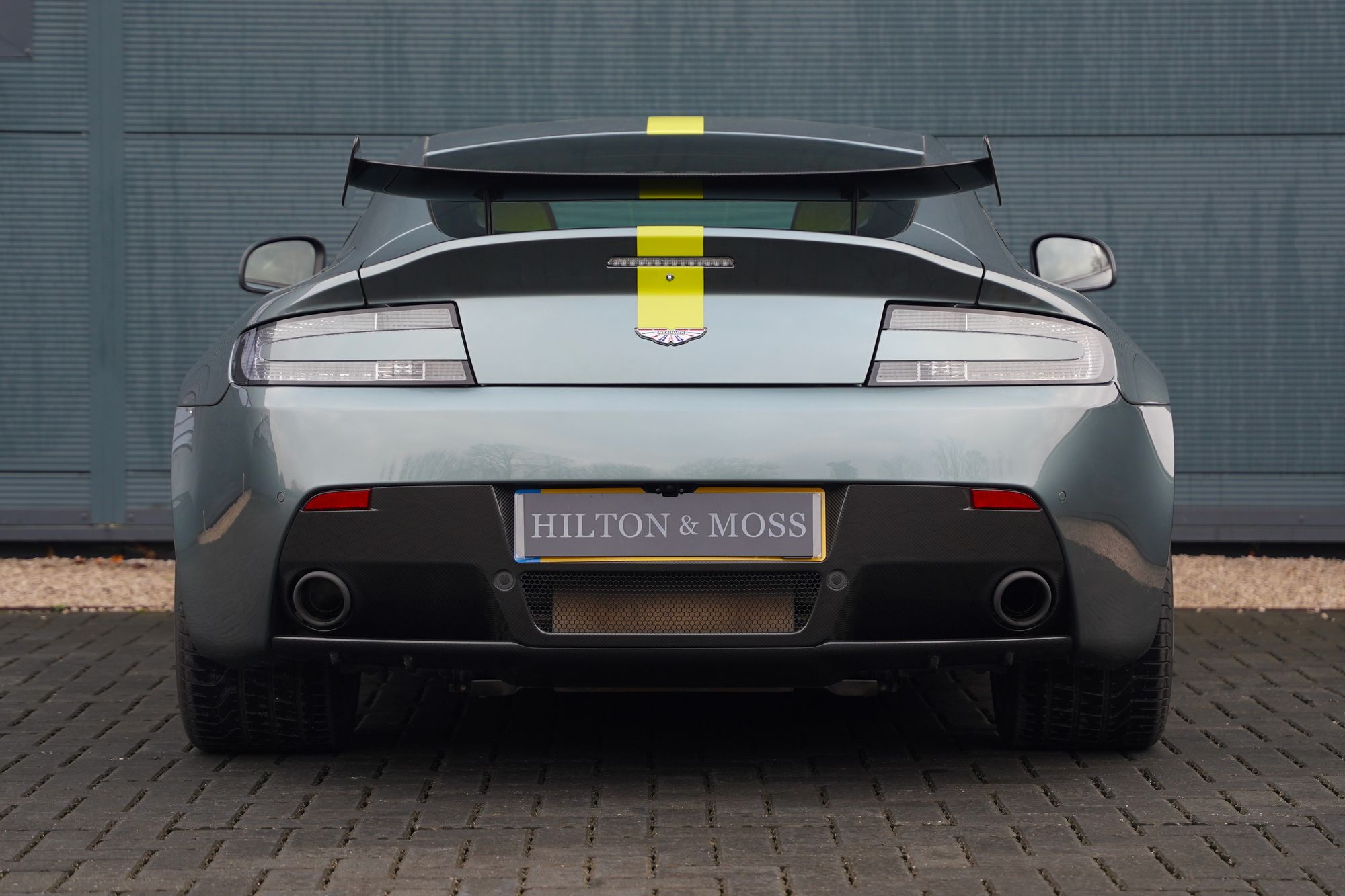 2017 Aston Martin V12 Vantage AMR