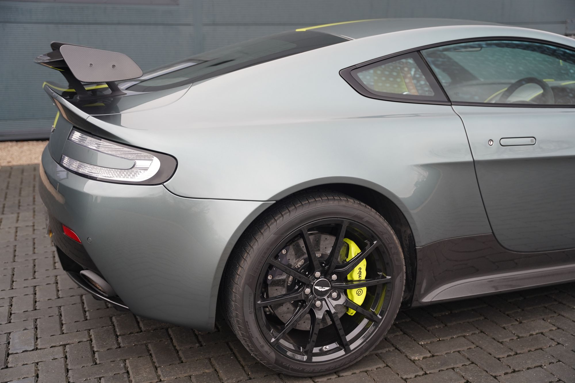2017 Aston Martin V12 Vantage AMR
