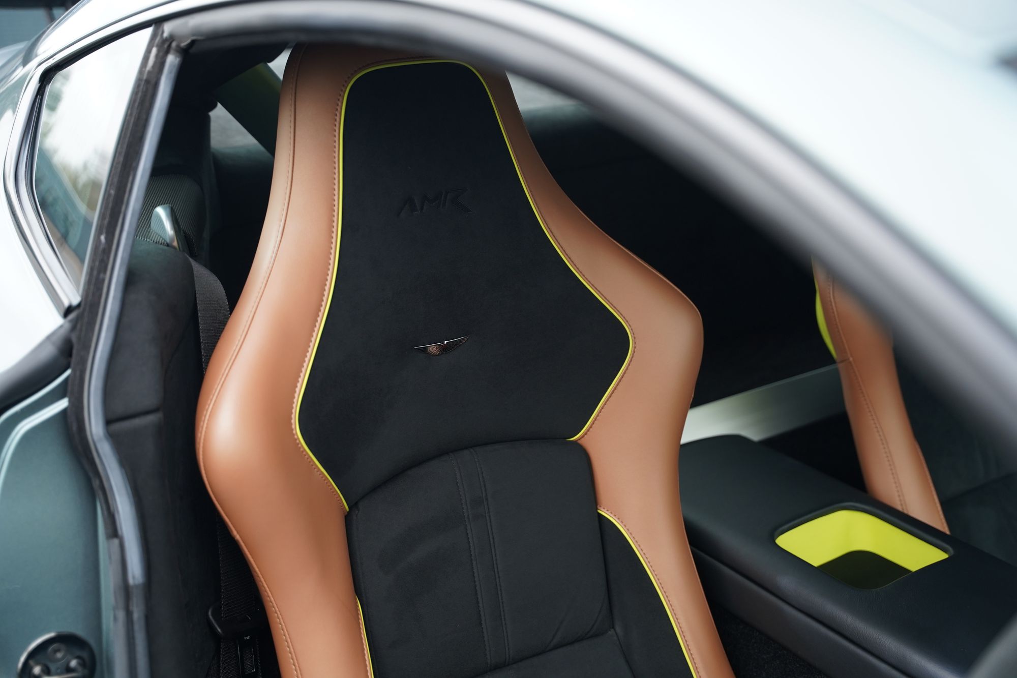 2017 Aston Martin V12 Vantage AMR