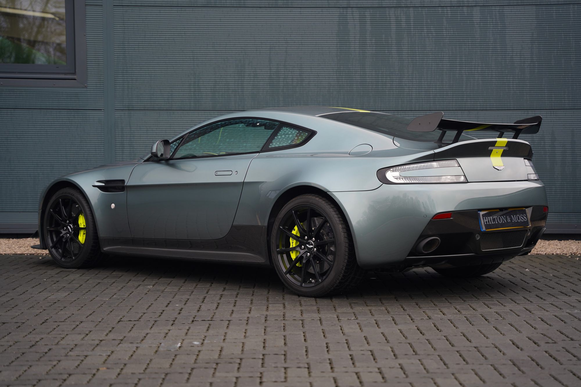 2017 Aston Martin V12 Vantage AMR