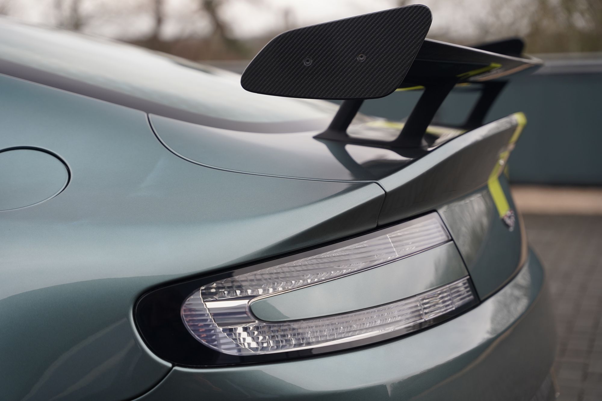 2017 Aston Martin V12 Vantage AMR