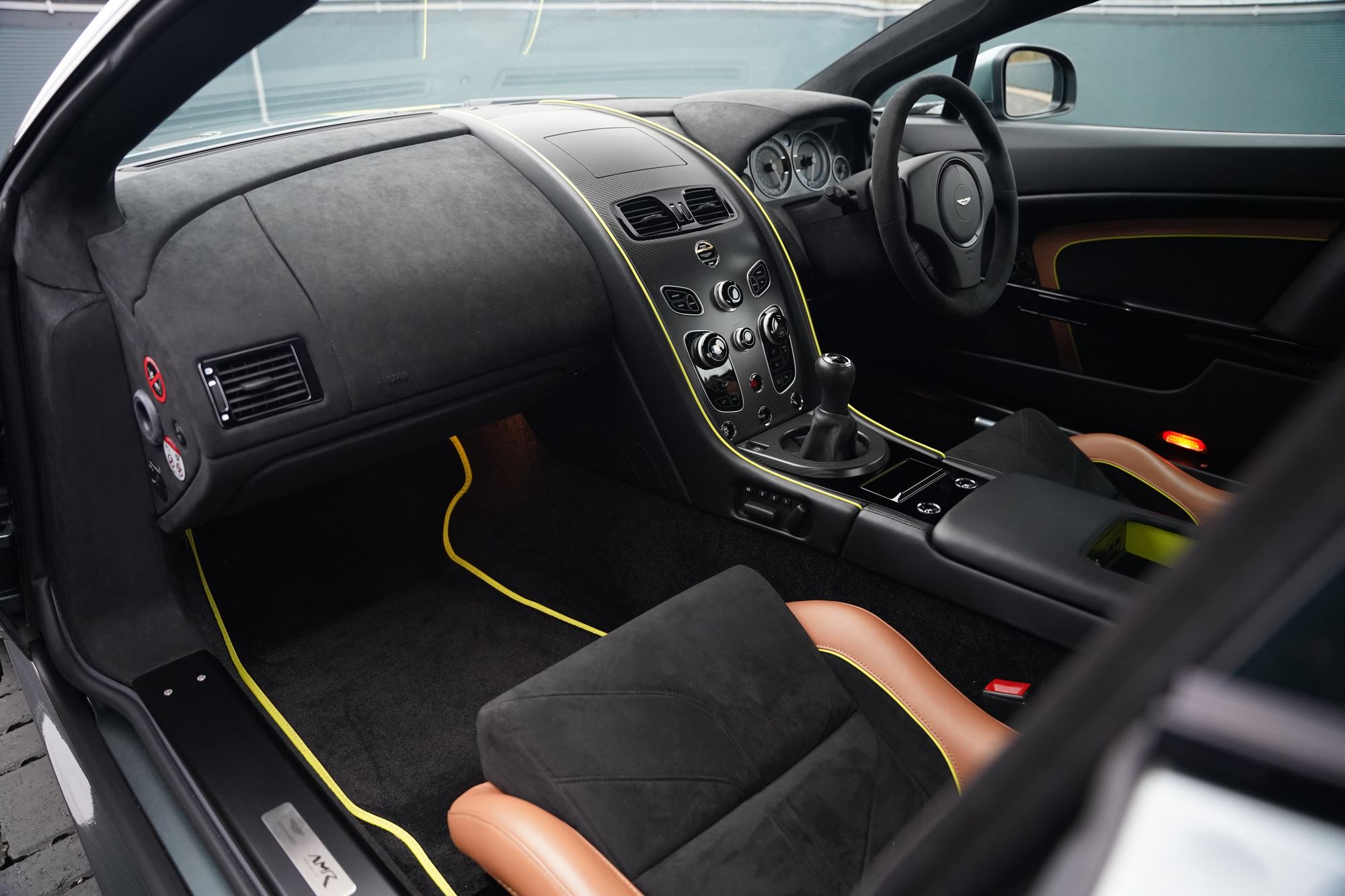 2017 Aston Martin V12 Vantage AMR