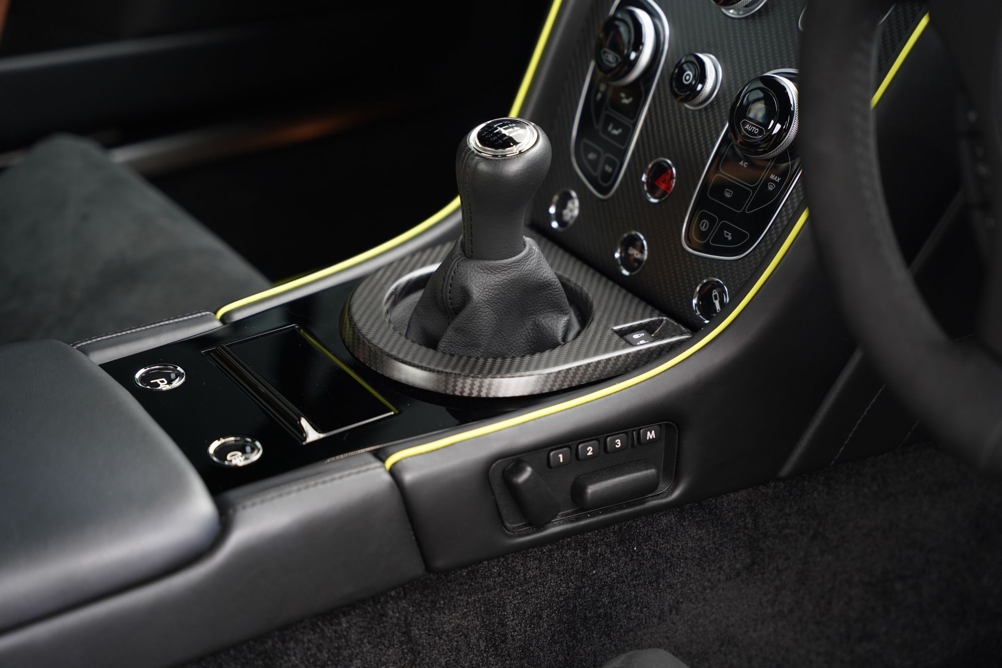 2017 Aston Martin V12 Vantage AMR