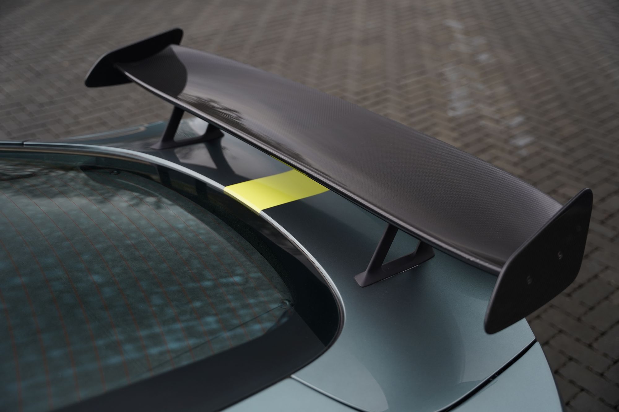 2017 Aston Martin V12 Vantage AMR