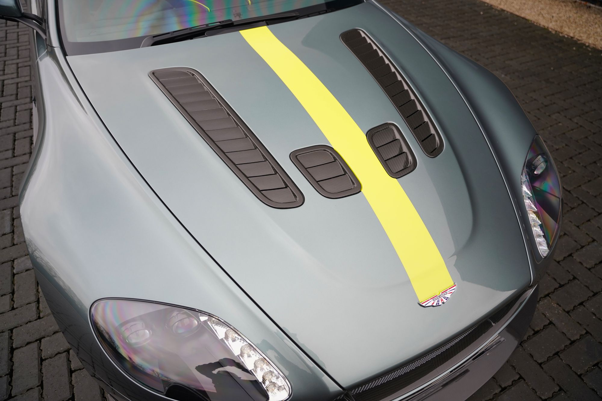 2017 Aston Martin V12 Vantage AMR