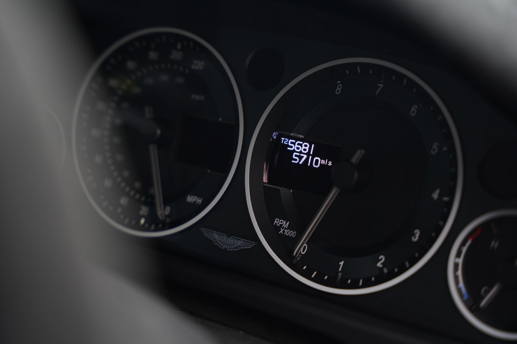 2017 Aston Martin V12 Vantage AMR