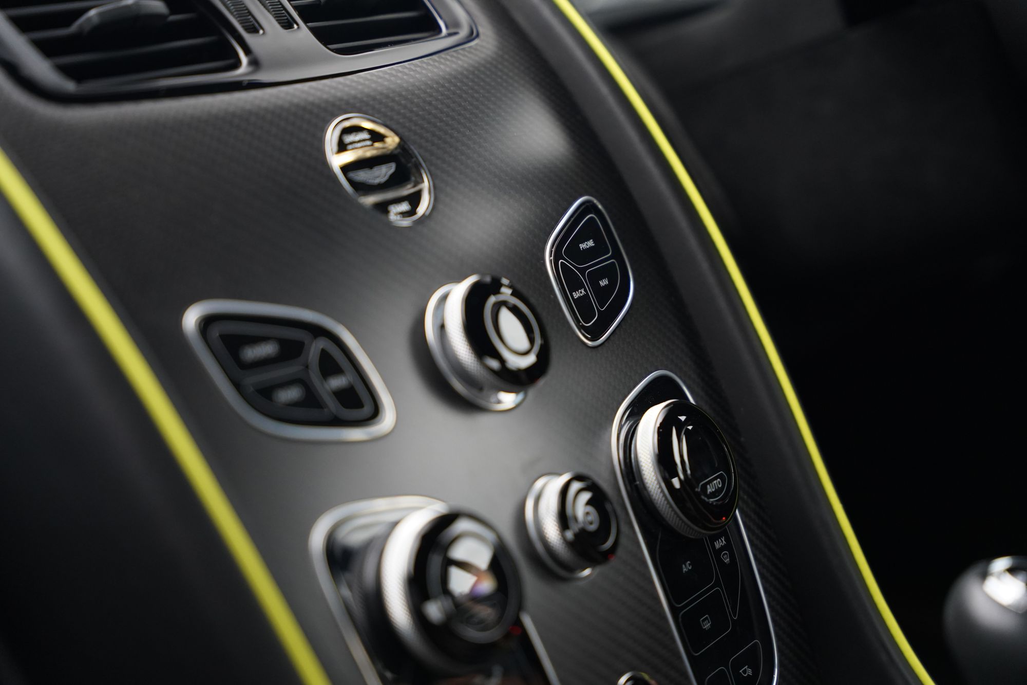 2017 Aston Martin V12 Vantage AMR