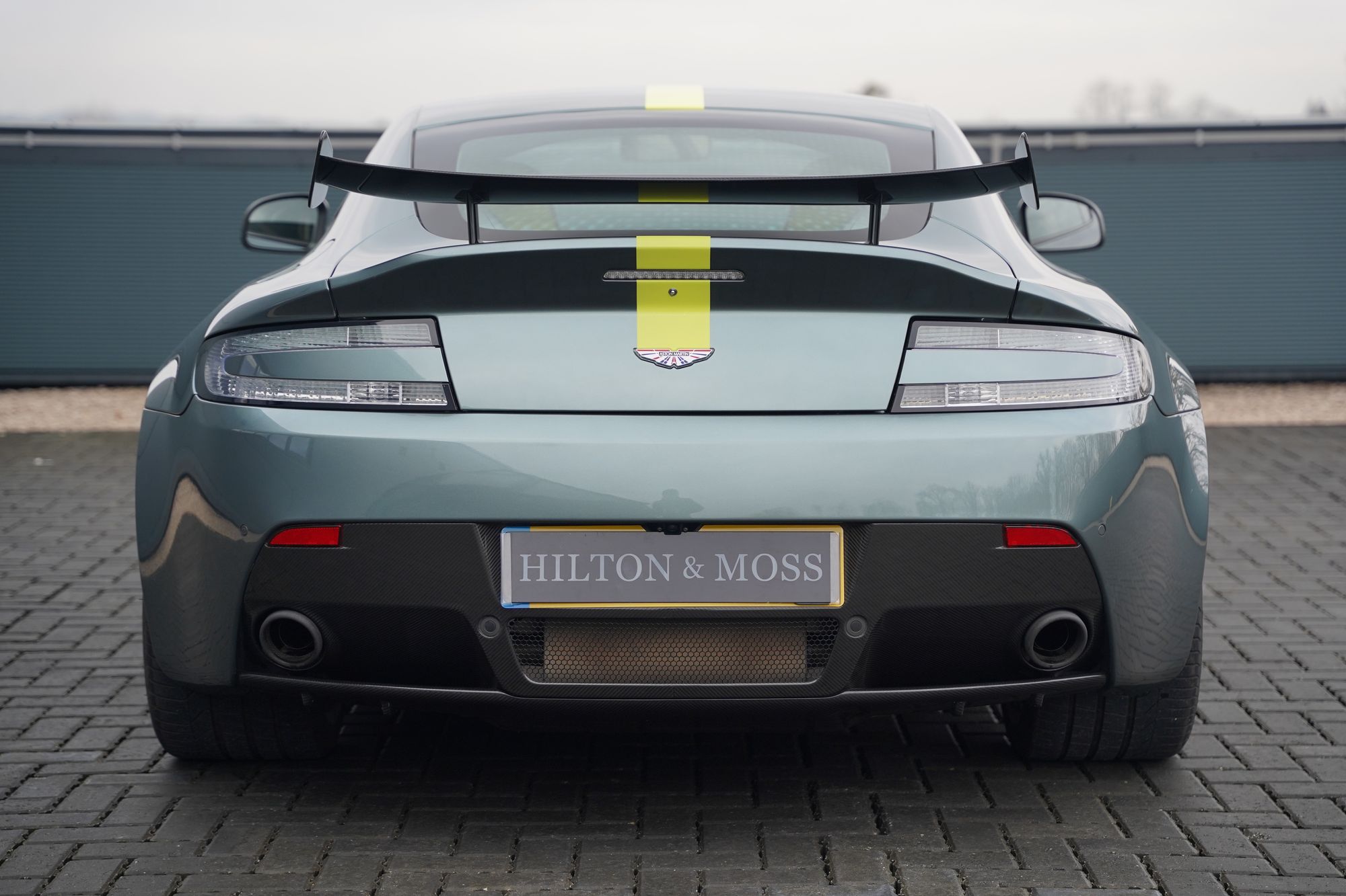 2017 Aston Martin V12 Vantage AMR