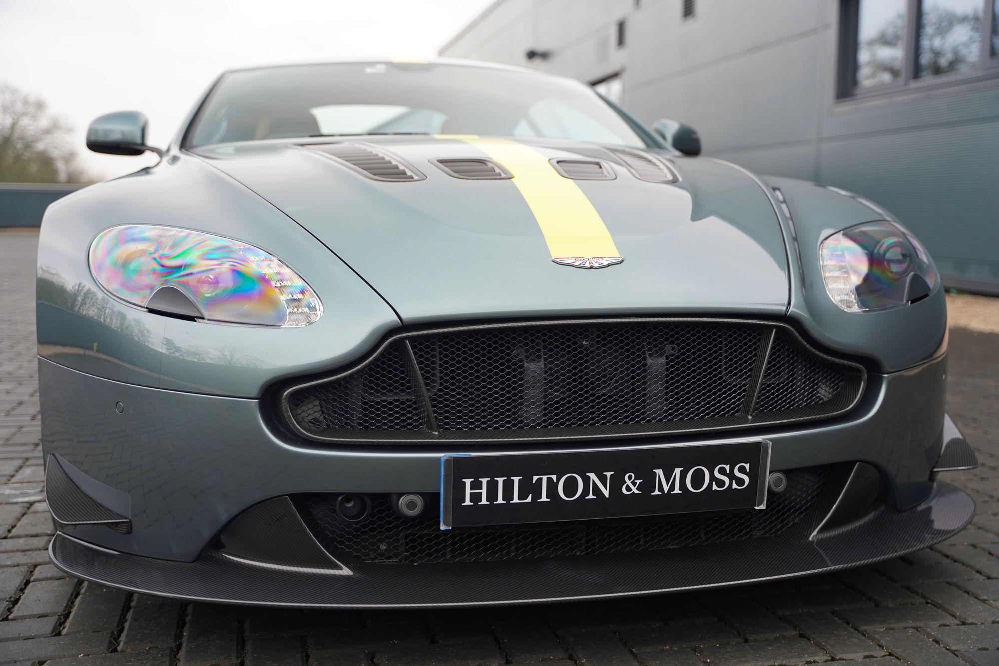 2017 Aston Martin V12 Vantage AMR