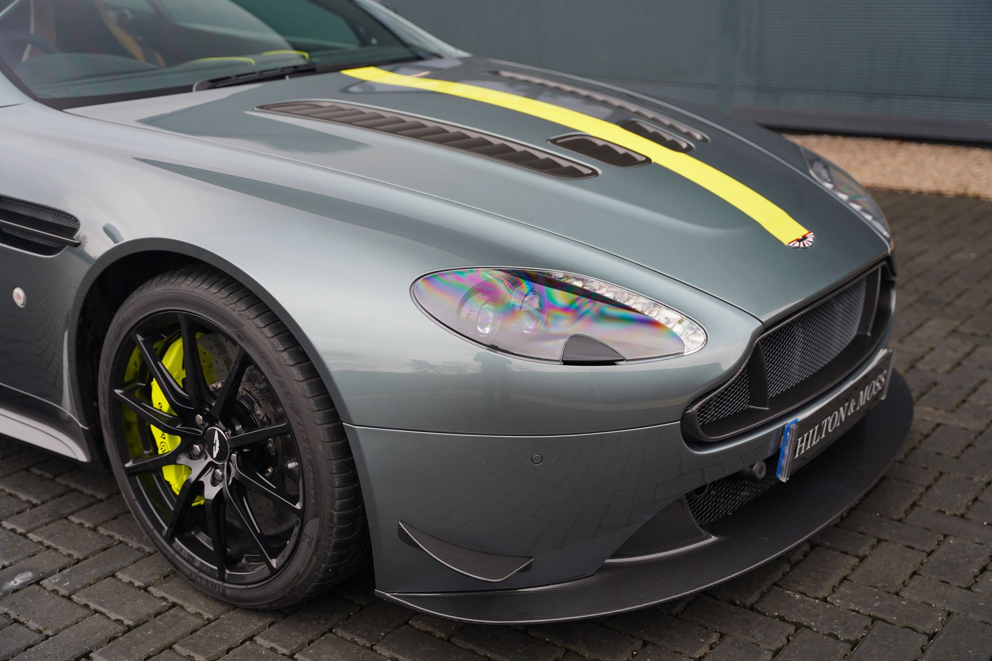 2017 Aston Martin V12 Vantage AMR