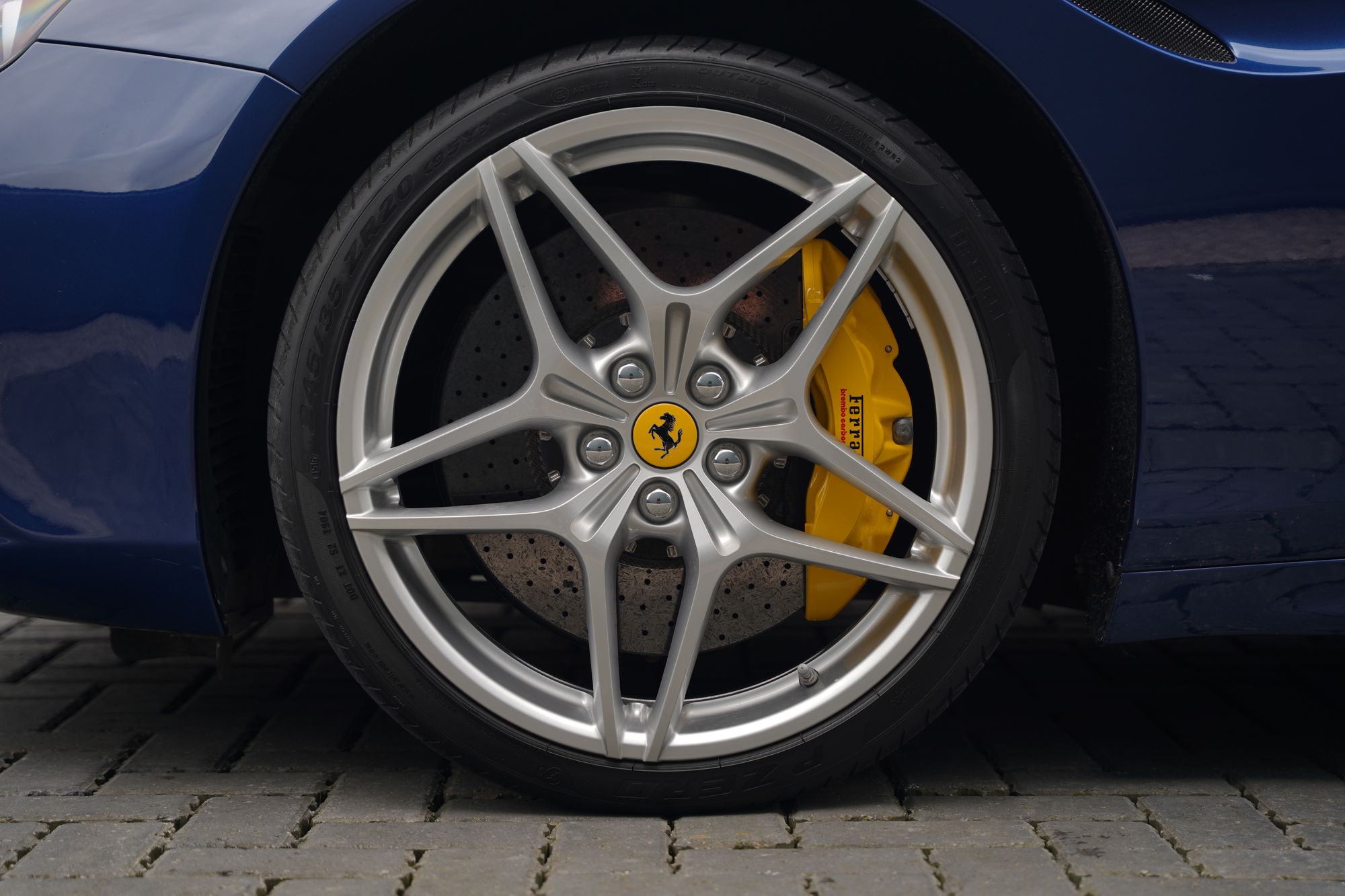 2016 Ferrari California T